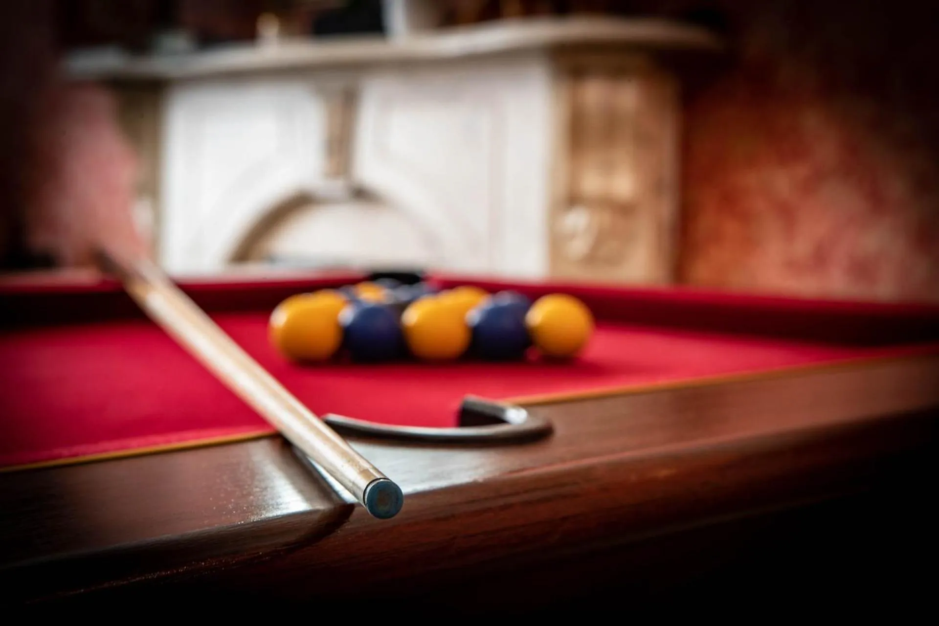 Billiard in The Raincliffe Hotel