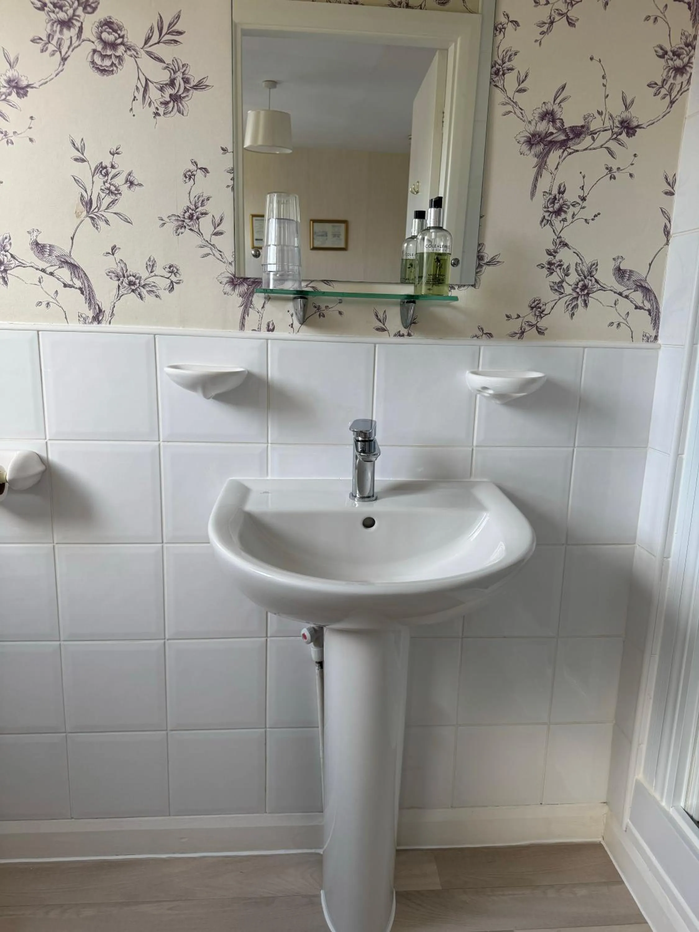Bathroom in The Raincliffe Hotel