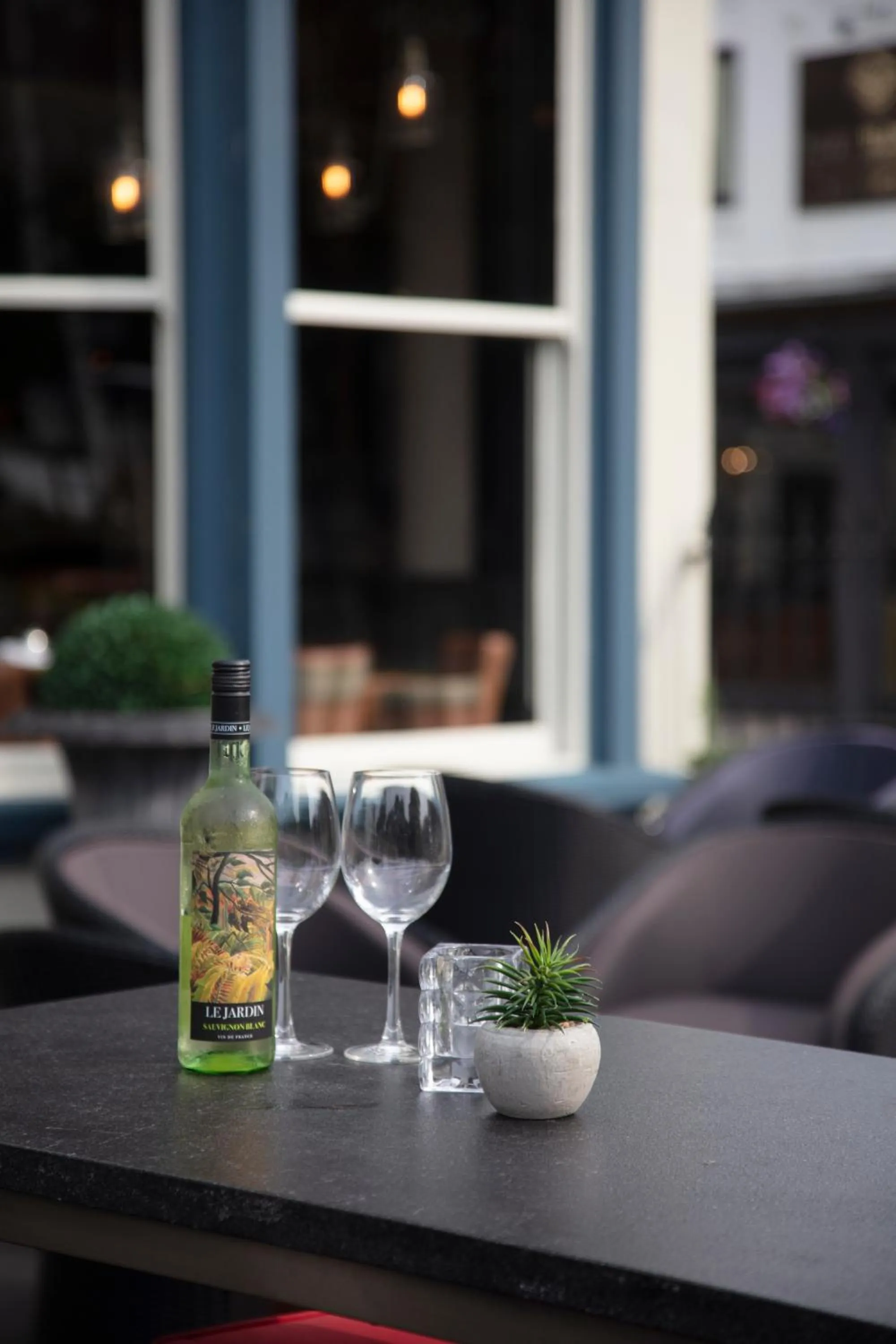 Restaurant/places to eat in The Bold Hotel; BW Signature Collection