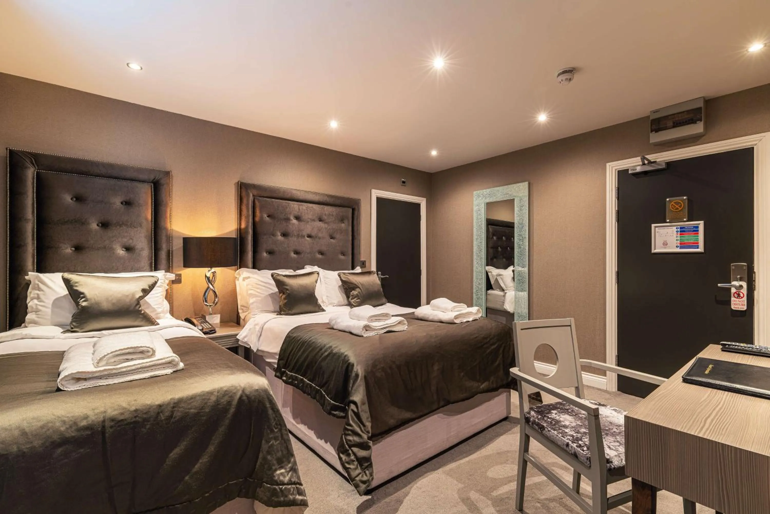 Photo of the whole room, Bed in The Bold Hotel; BW Signature Collection