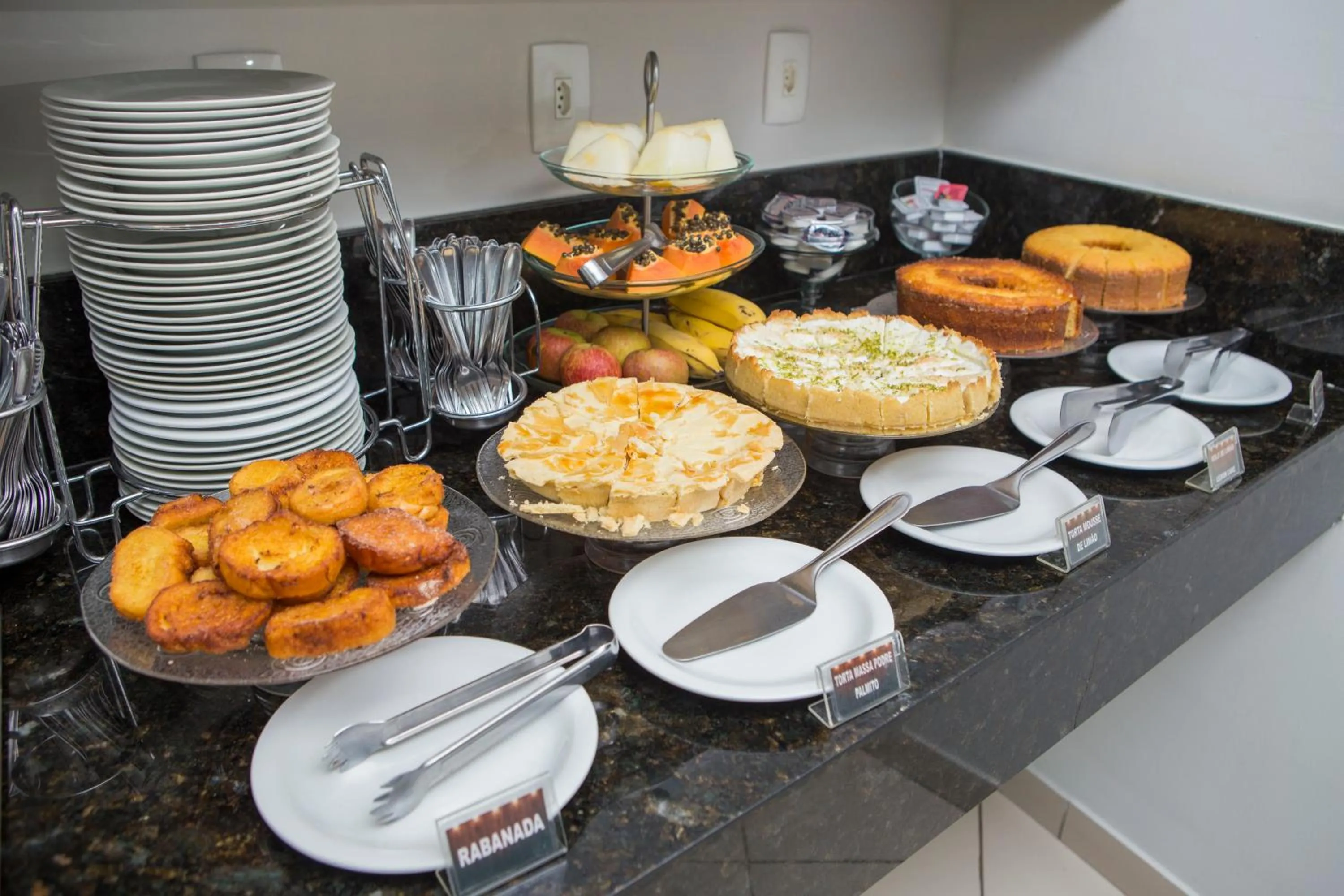 Food and drinks in Palais Hotel