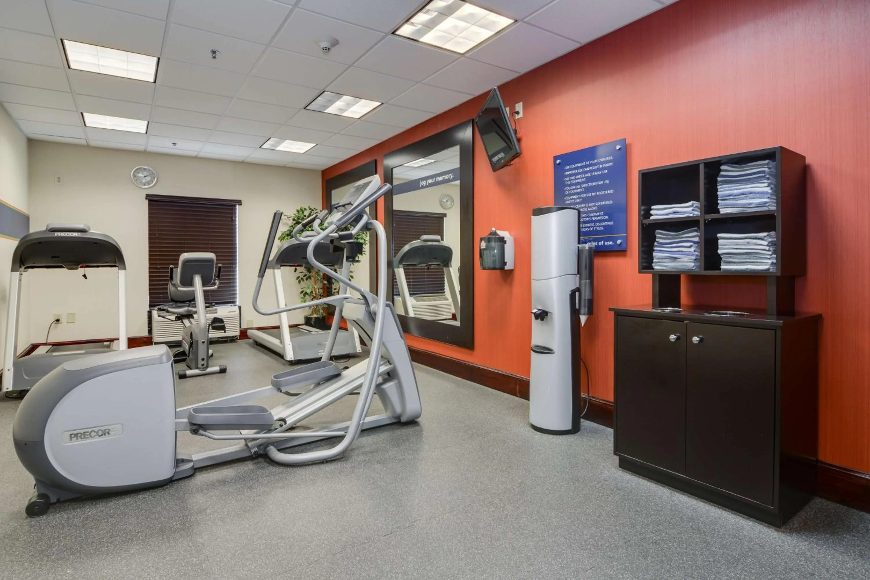 Fitness centre/facilities in Hampton Inn Atlanta-Fairburn
