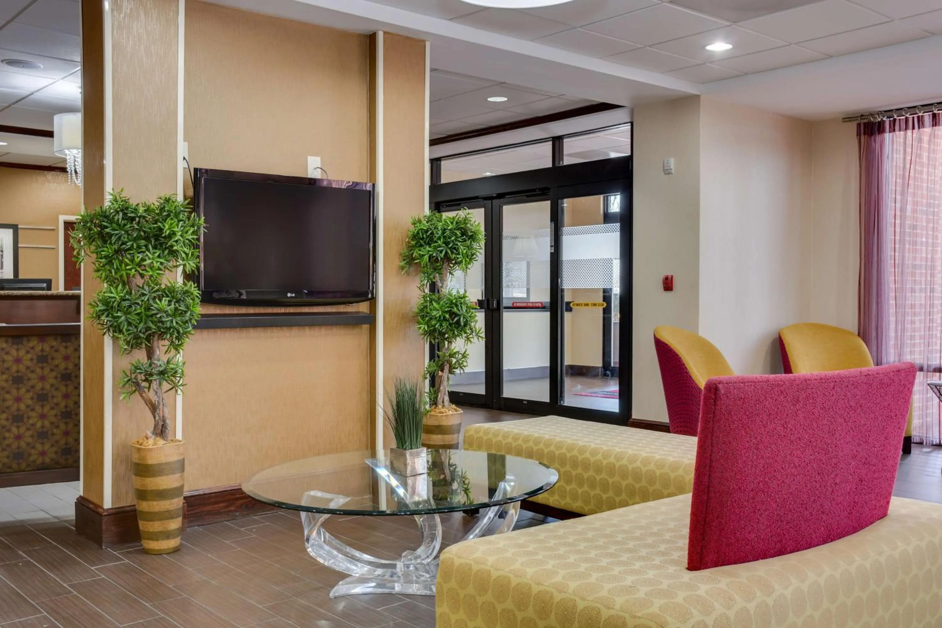 Lobby or reception in Hampton Inn Atlanta-Fairburn