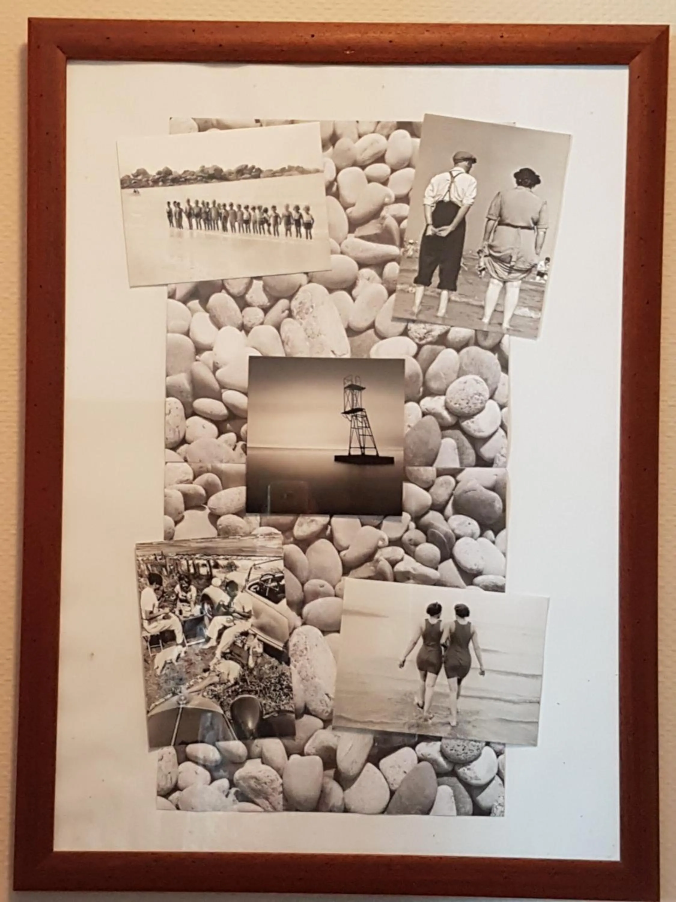 Decorative detail in Hotel de Normandie