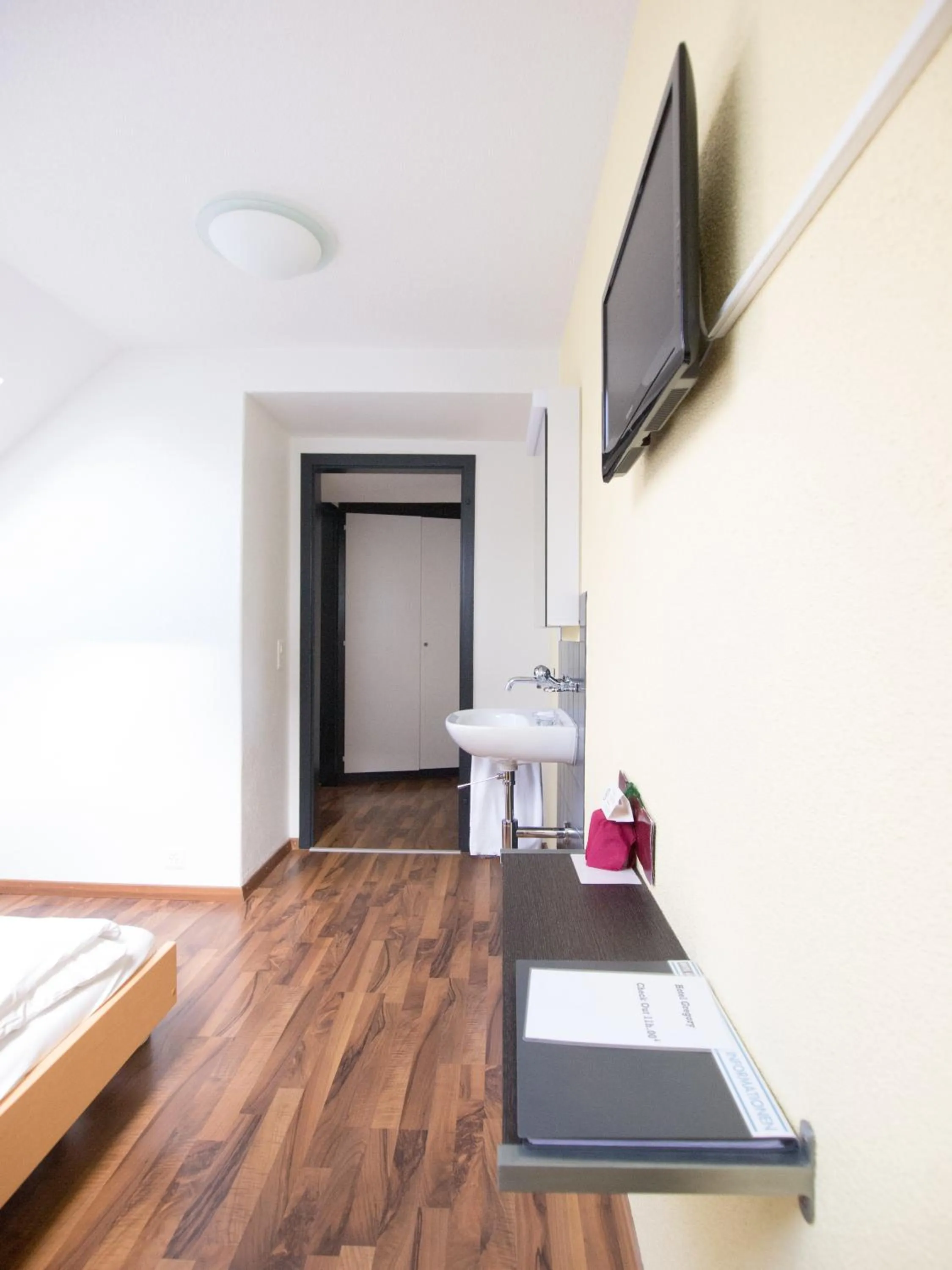 Other, Bed in Hotel Gregory