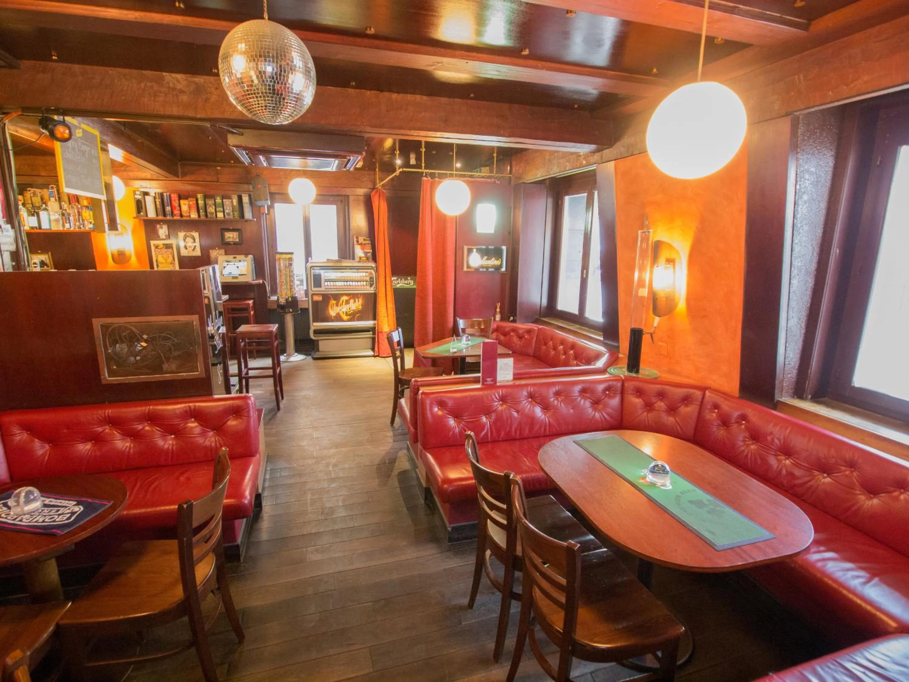 Restaurant/places to eat in Hotel Gregory