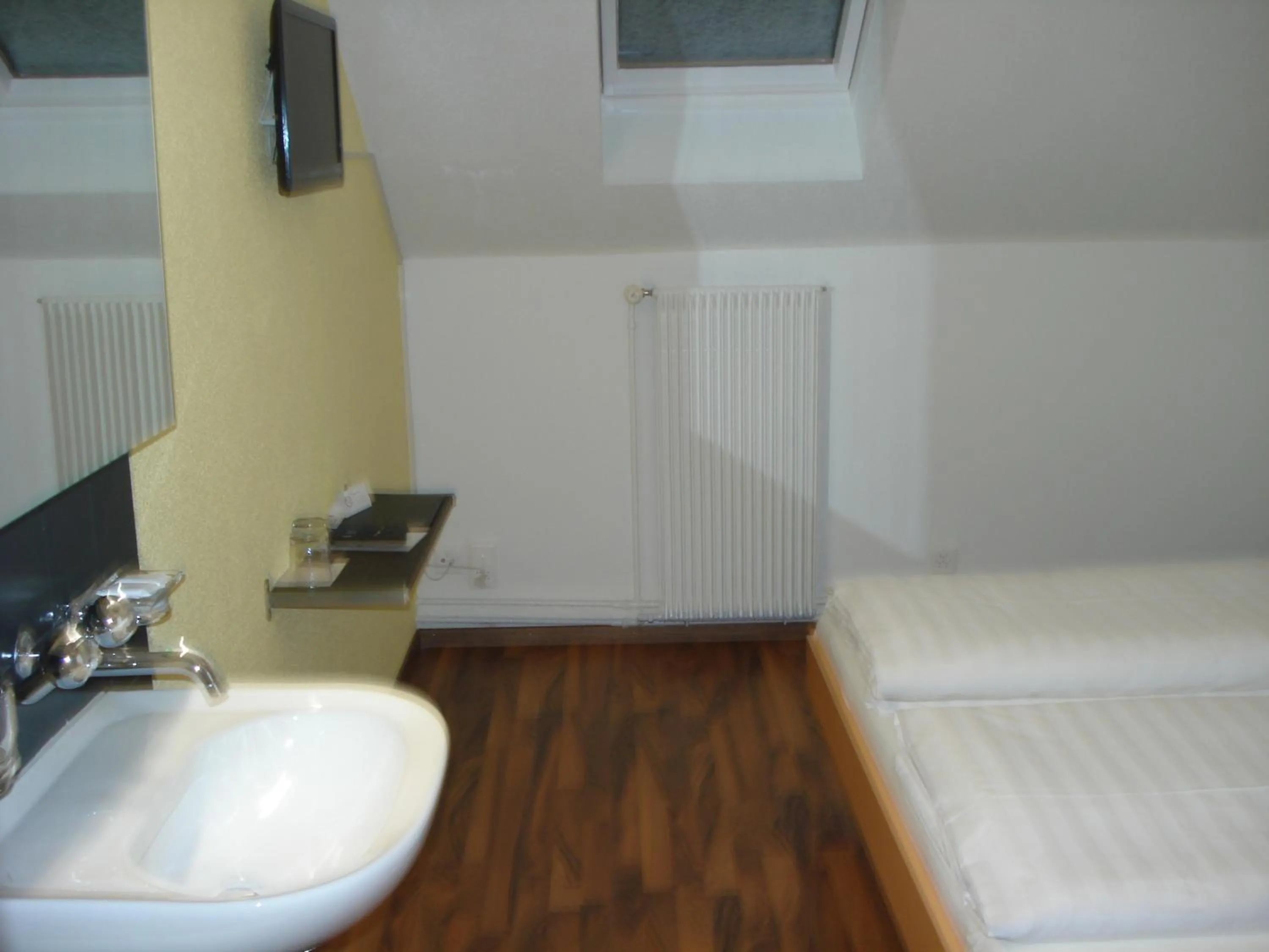 Other, Bed in Hotel Gregory