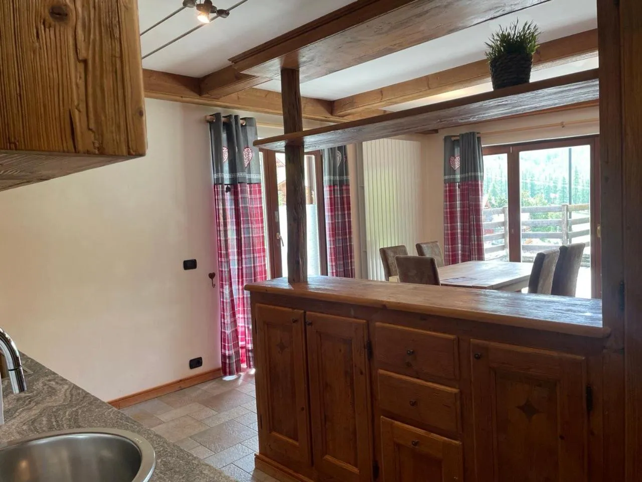 Kitchen or kitchenette in Residence Le Marmotte