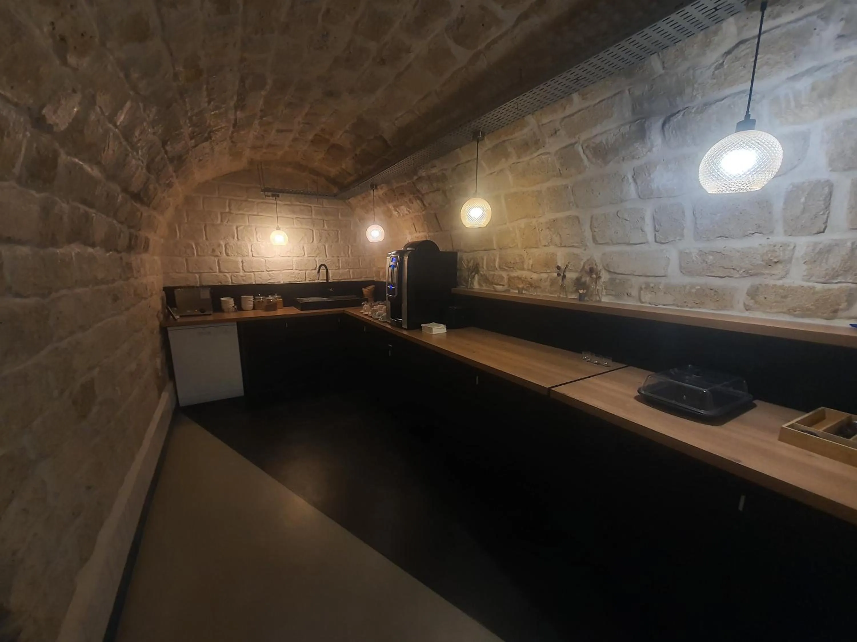 Hipotel Paris Père-Lachaise République