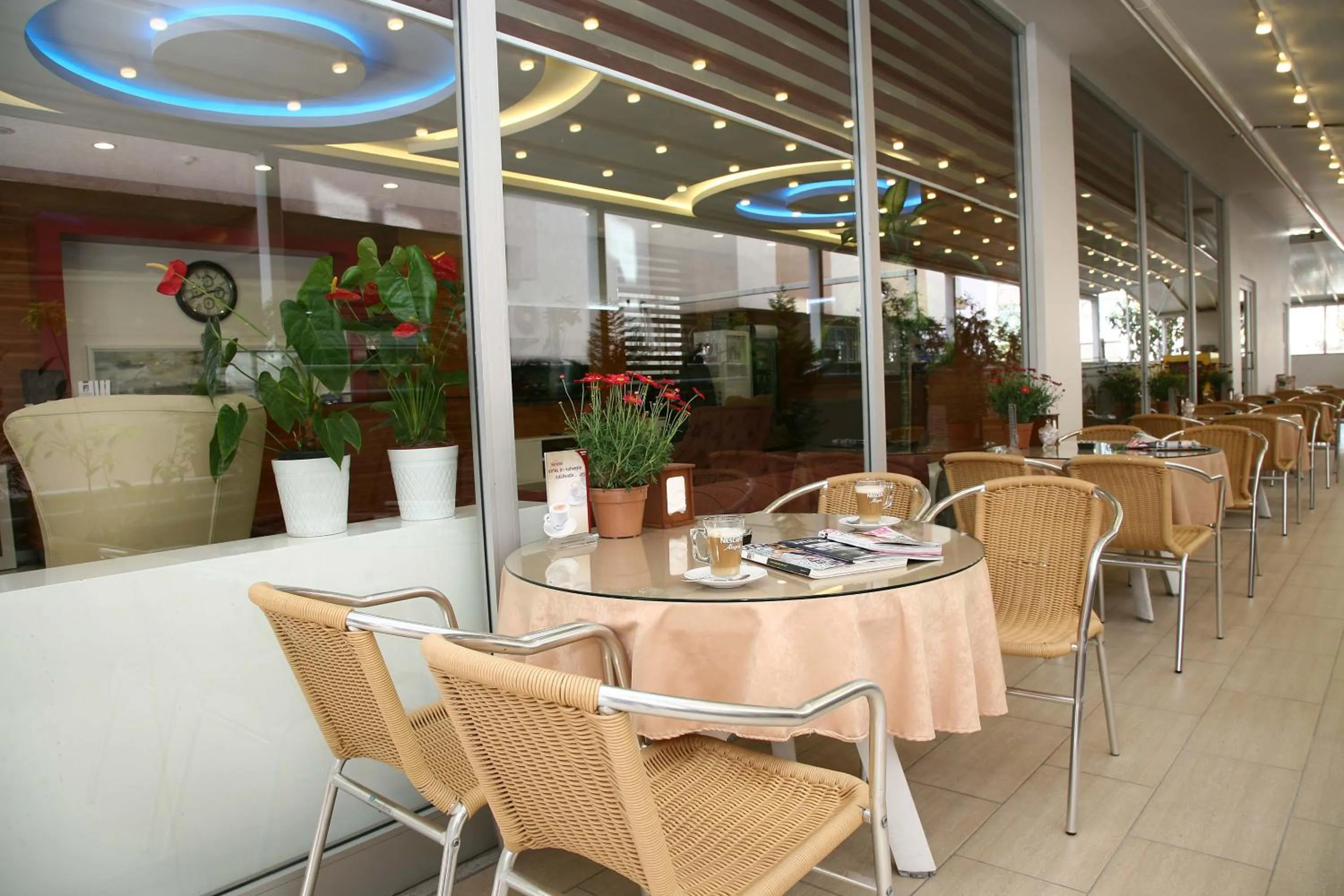 Restaurant/places to eat in Hotel Avcilar City