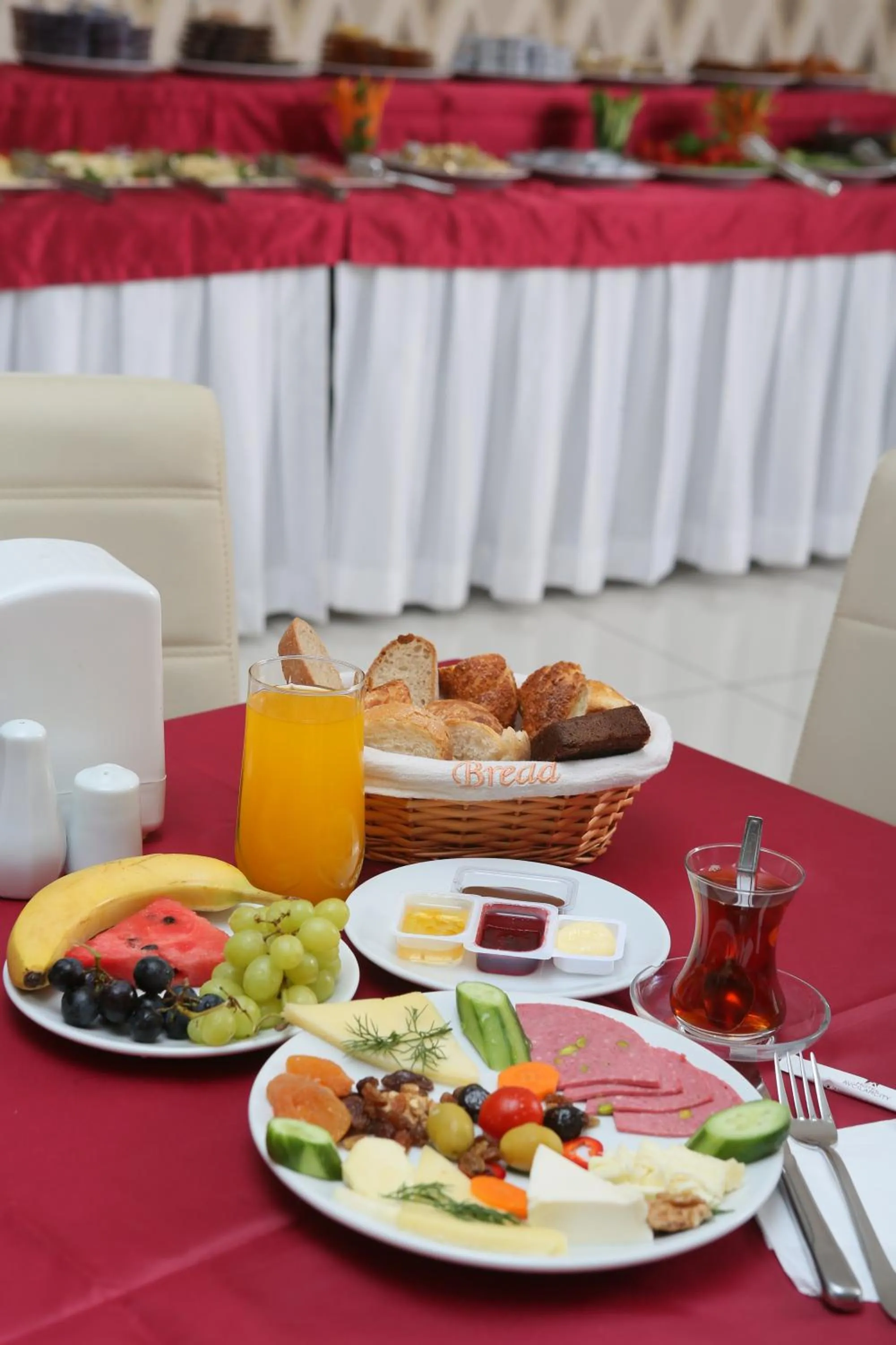 Restaurant/places to eat in Hotel Avcilar City