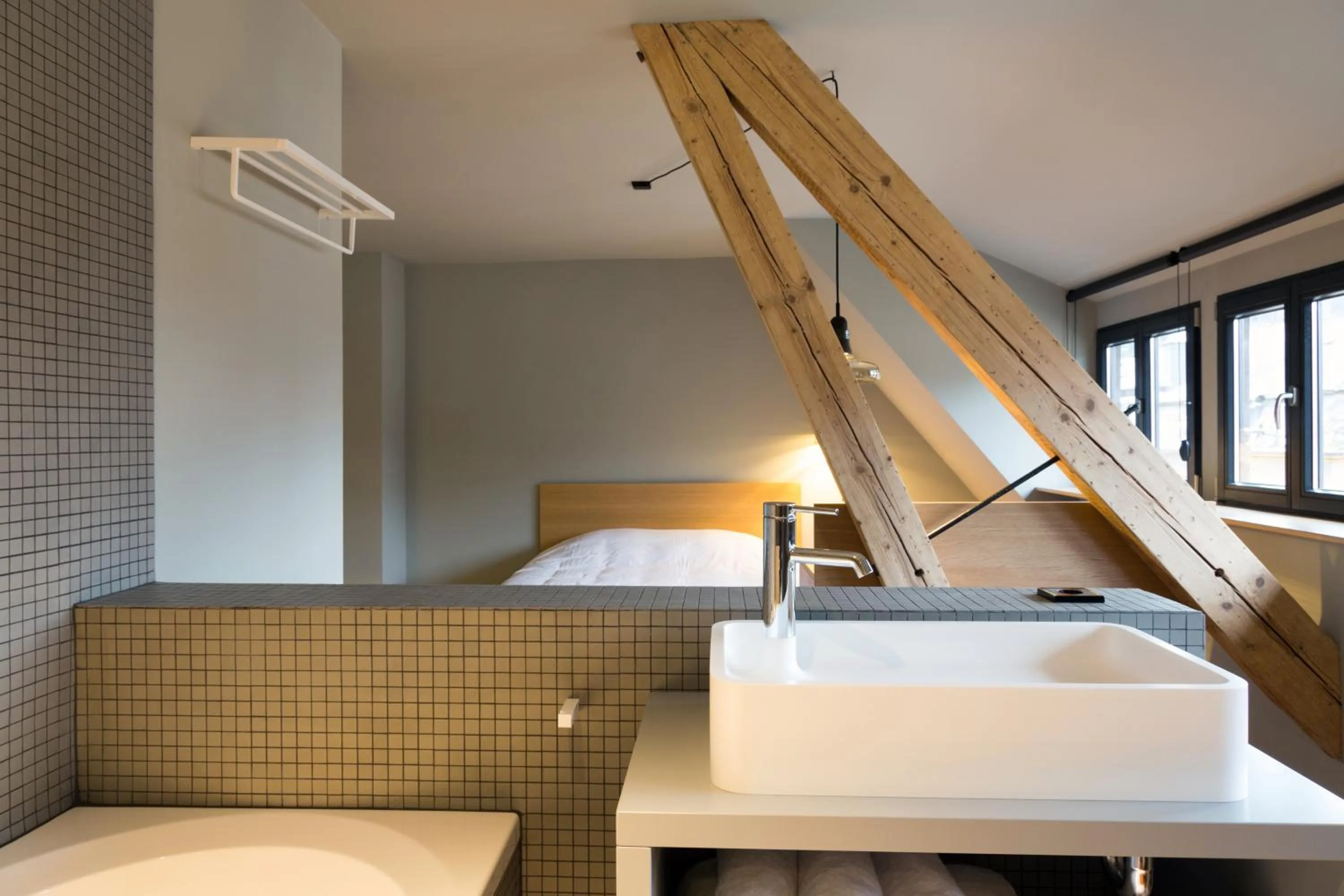 Photo of the whole room, Bed in Hostellerie du Grünewald