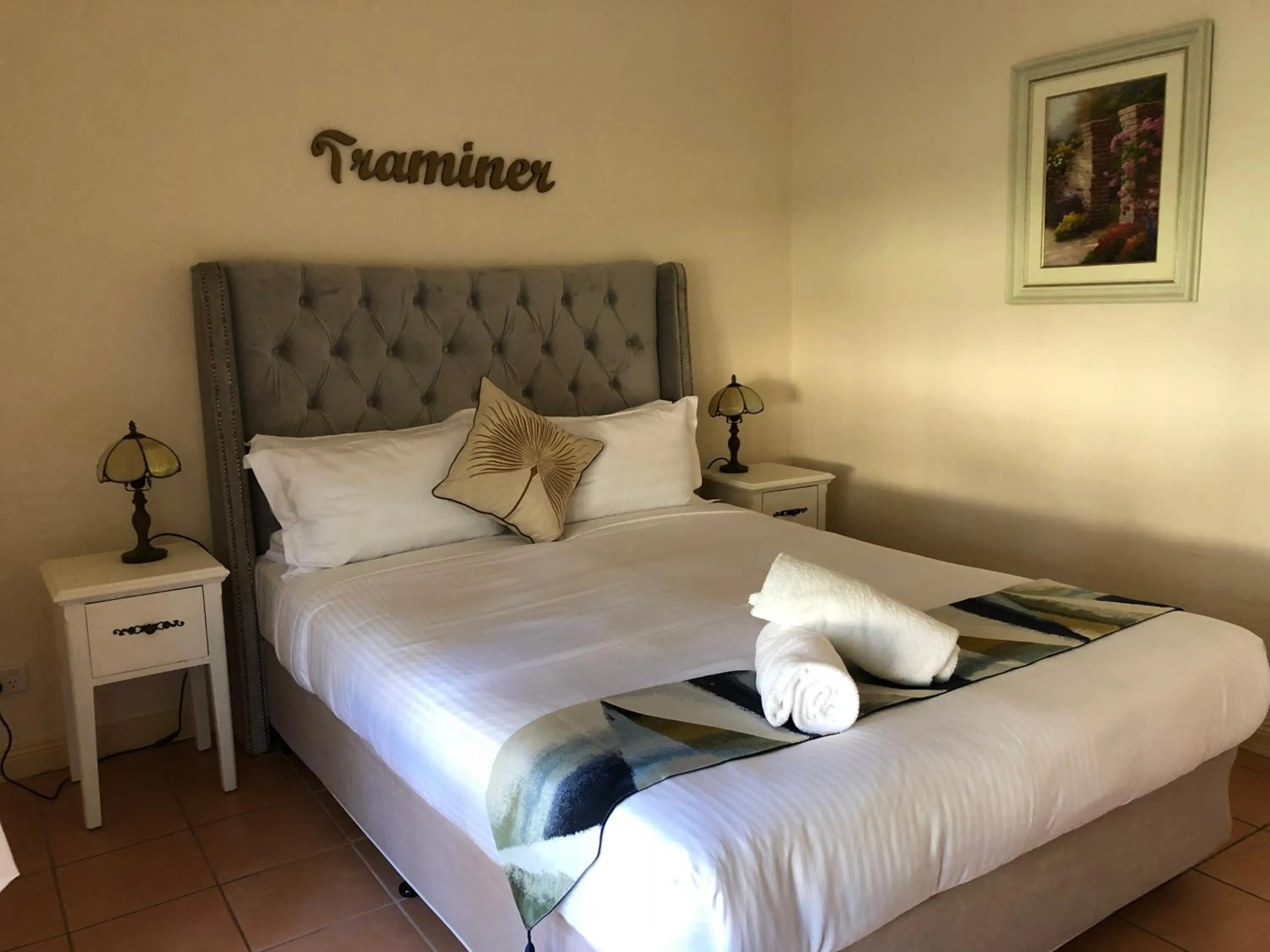 Bed in Villa Provence Estate