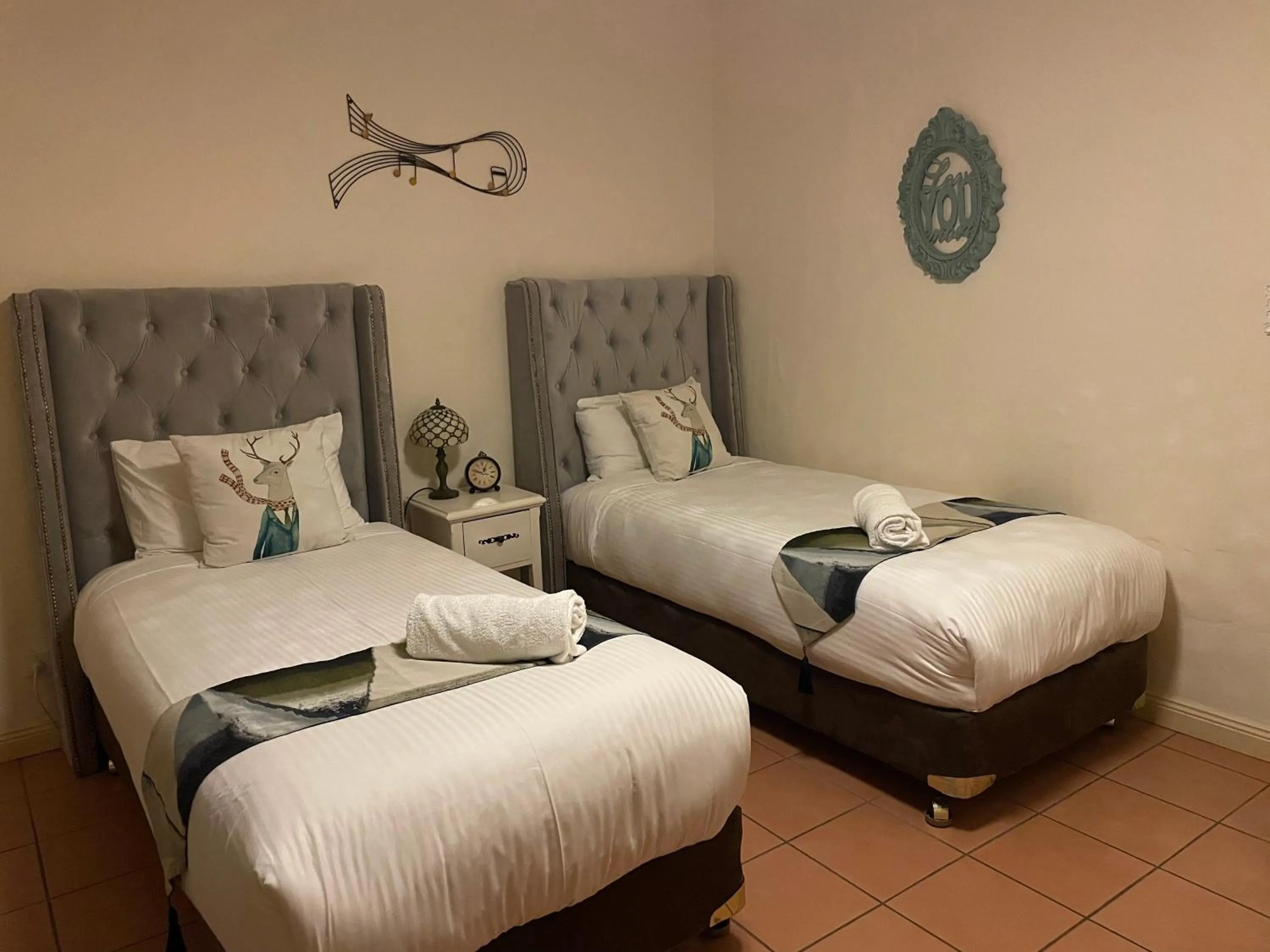 Bed in Villa Provence Estate