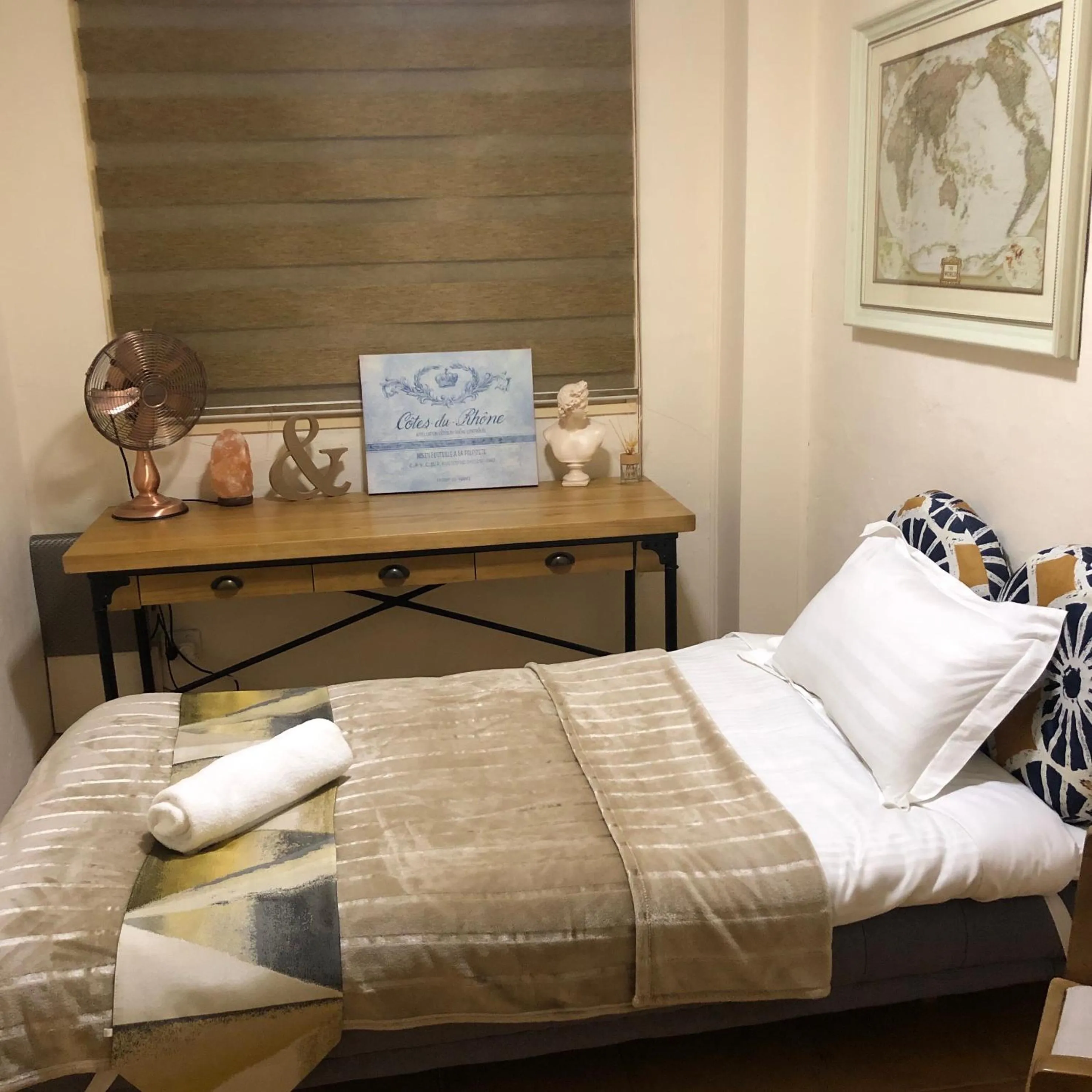 Bed in Villa Provence Estate