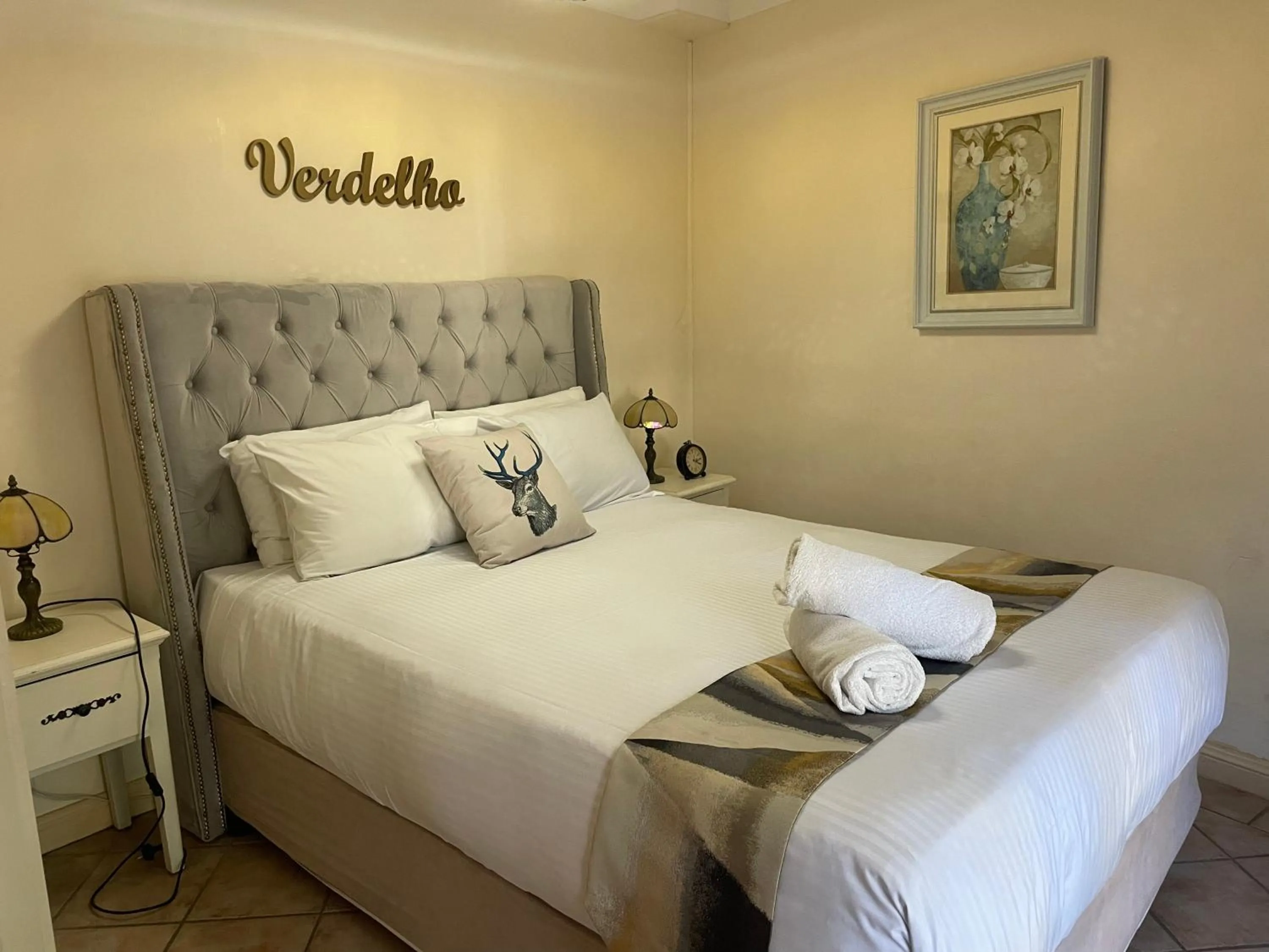 Bed in Villa Provence Estate