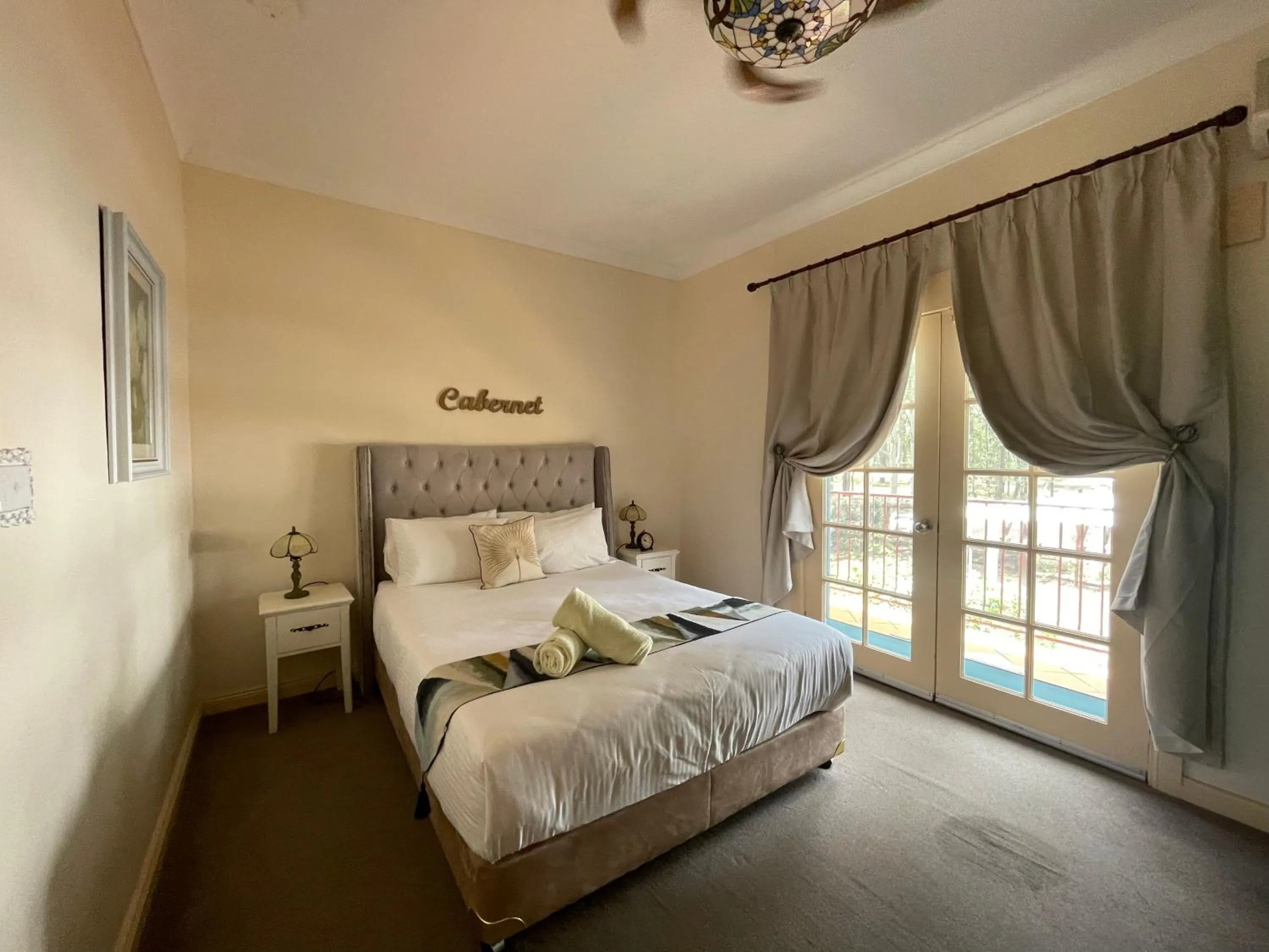 Bed in Villa Provence Estate