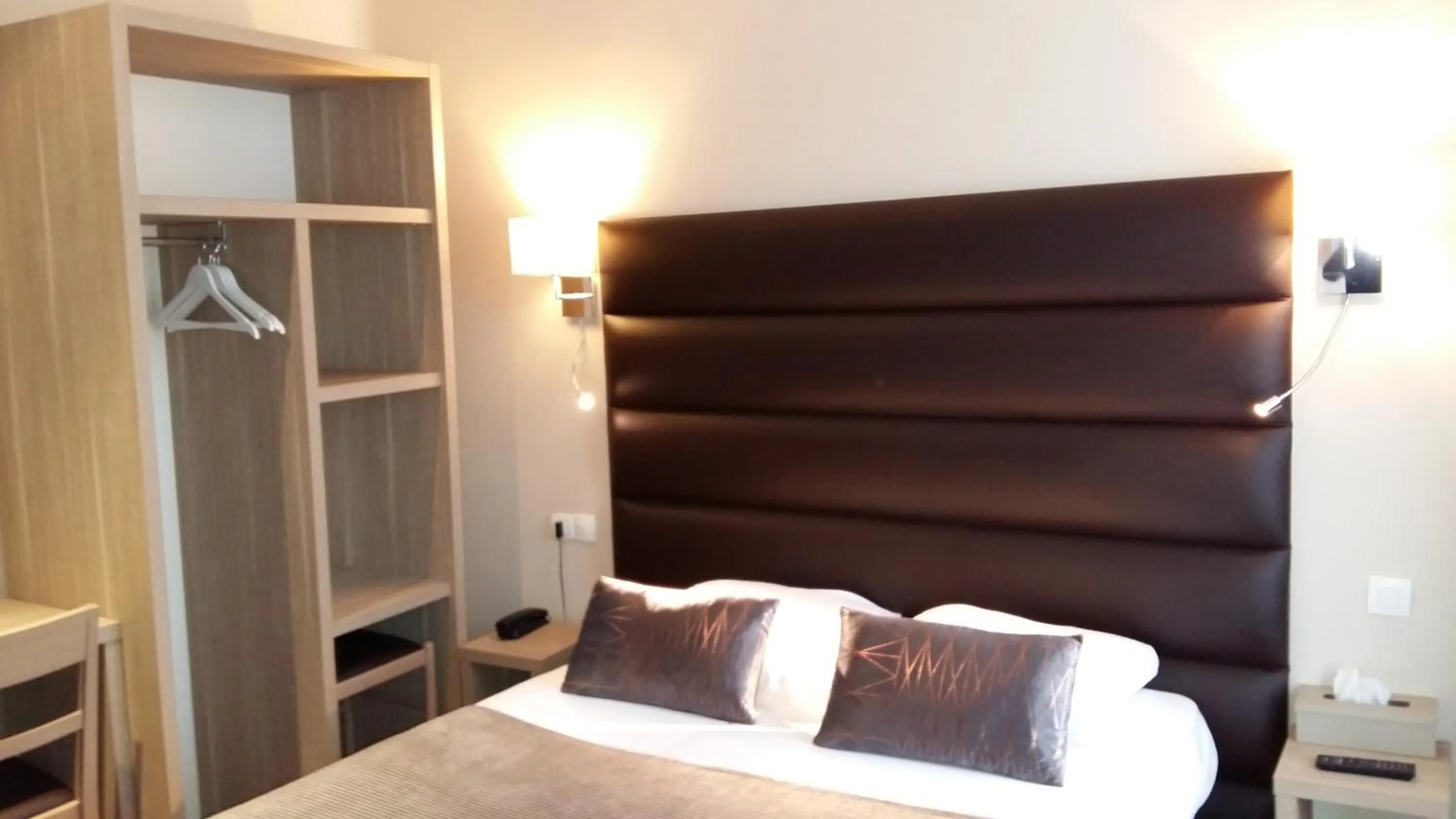 Bed in Hotel Napoléon