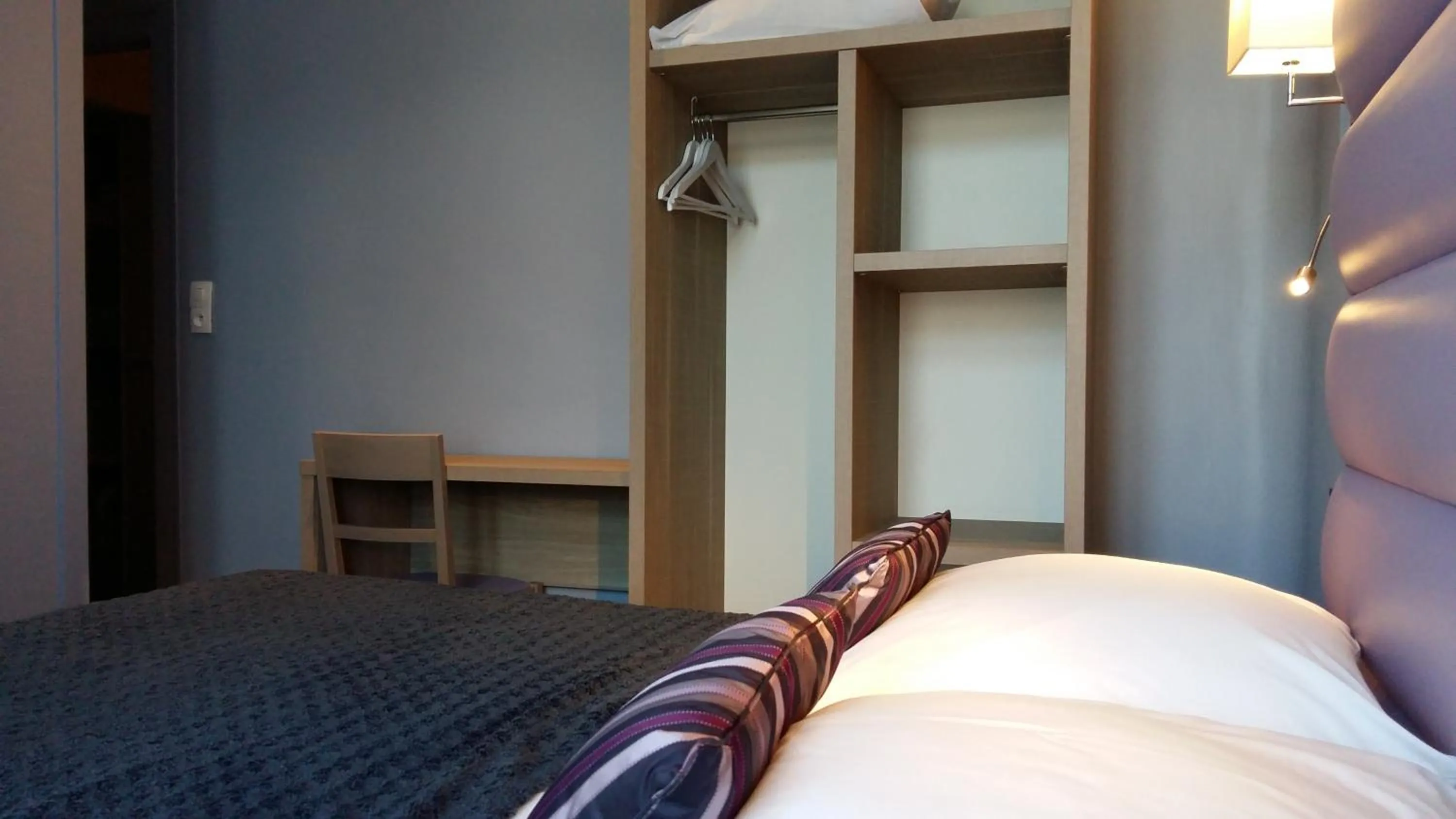 Bed in Hotel Napoléon