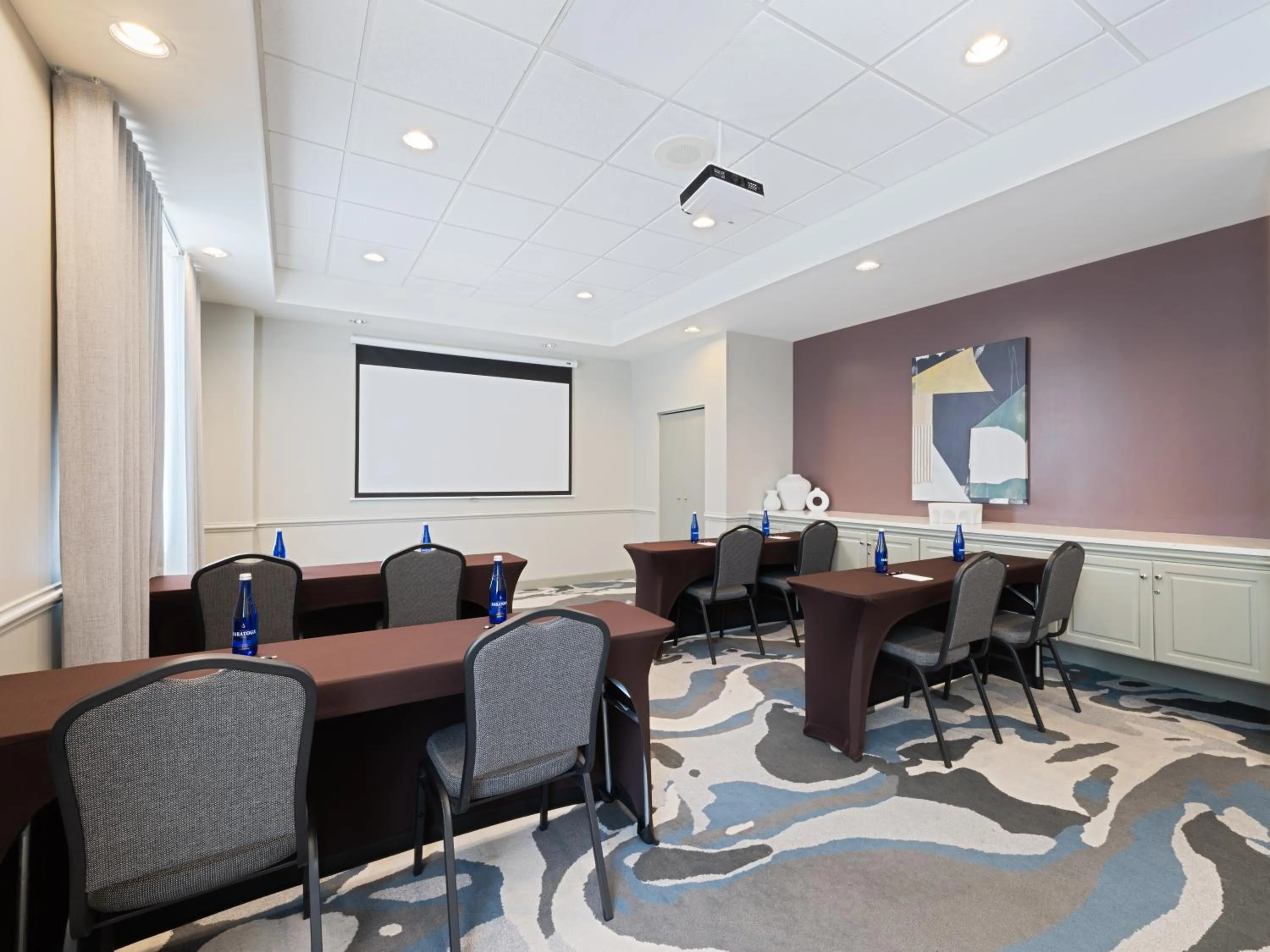 Meeting/conference room in voco Sarasota by IHG