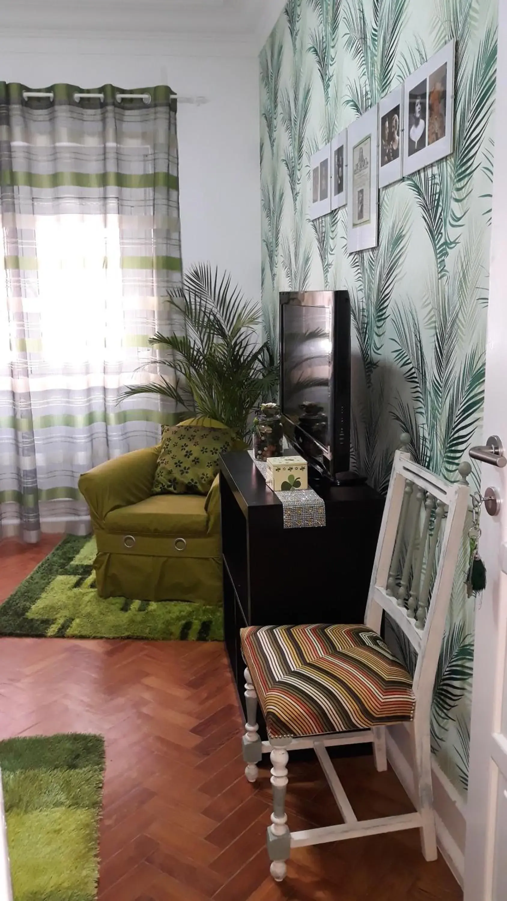 Twin Room with Shared Bathroom in Ameli Rooms Twin Room with Shared Bathroom in Ameli Rooms