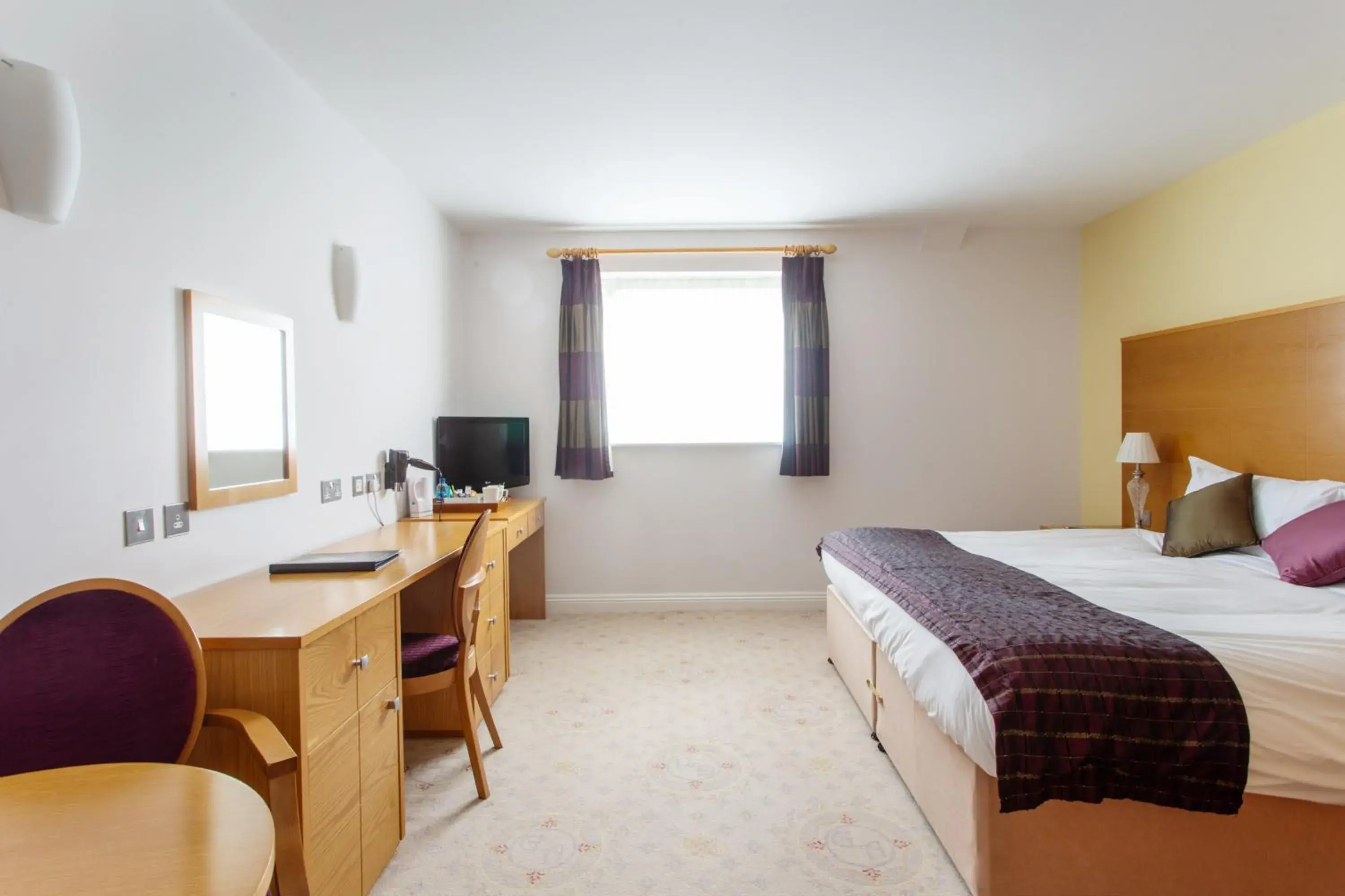 Deluxe Double Room with Shower in George Albert Hotel & Spa Deluxe Double Room with Shower in George Albert Hotel & Spa