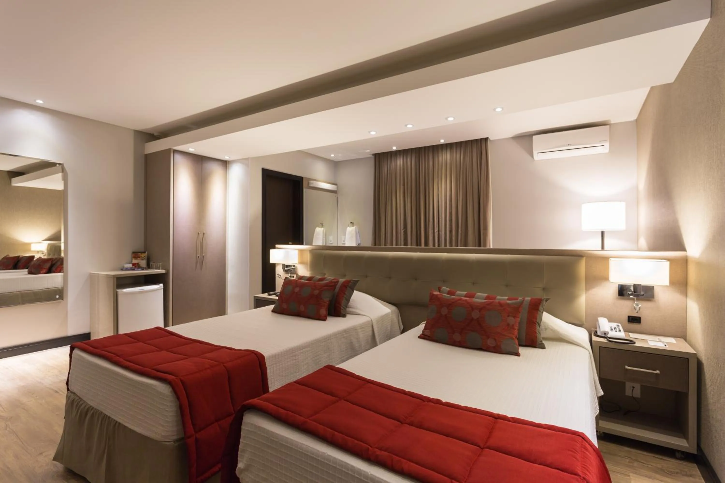 Premium Suite Twin Room  - single occupancy in Faial Prime Suítes