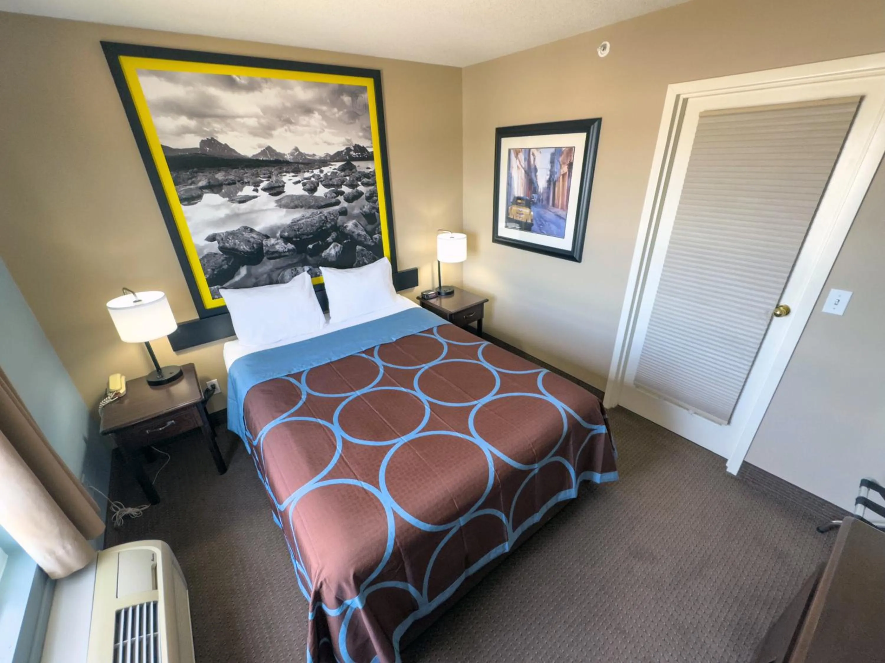 Bed in Super 8 by Wyndham Edmonton South