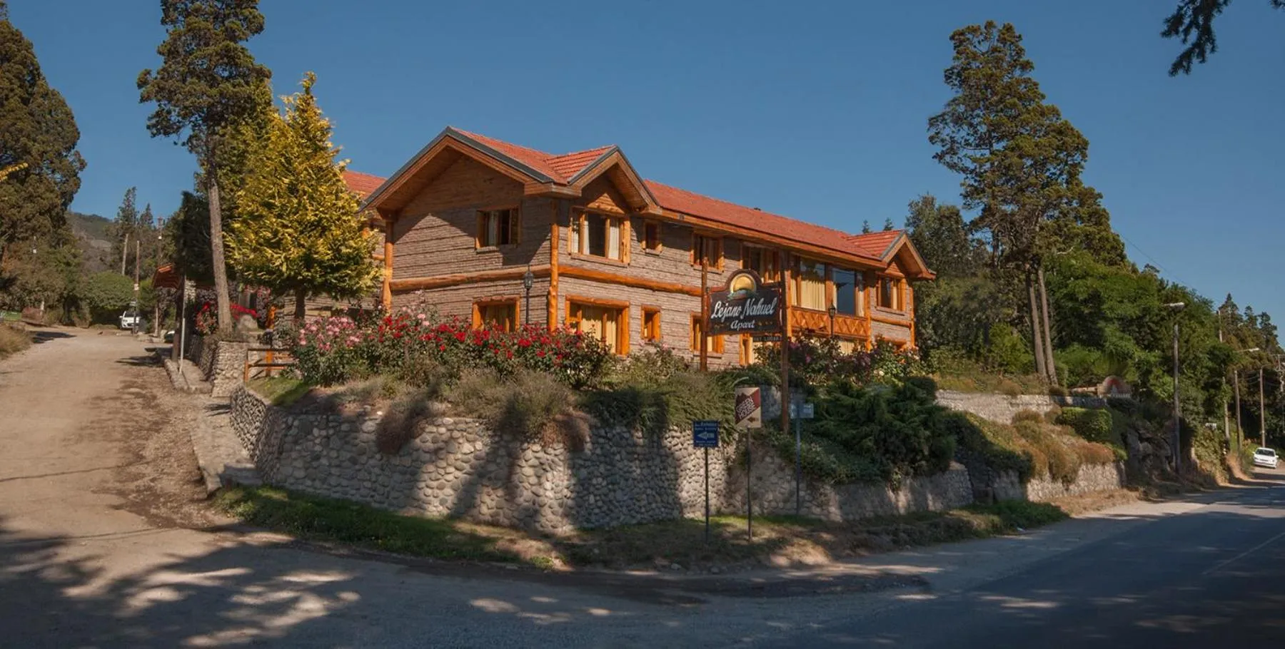 Property building in Lejano Nahuel