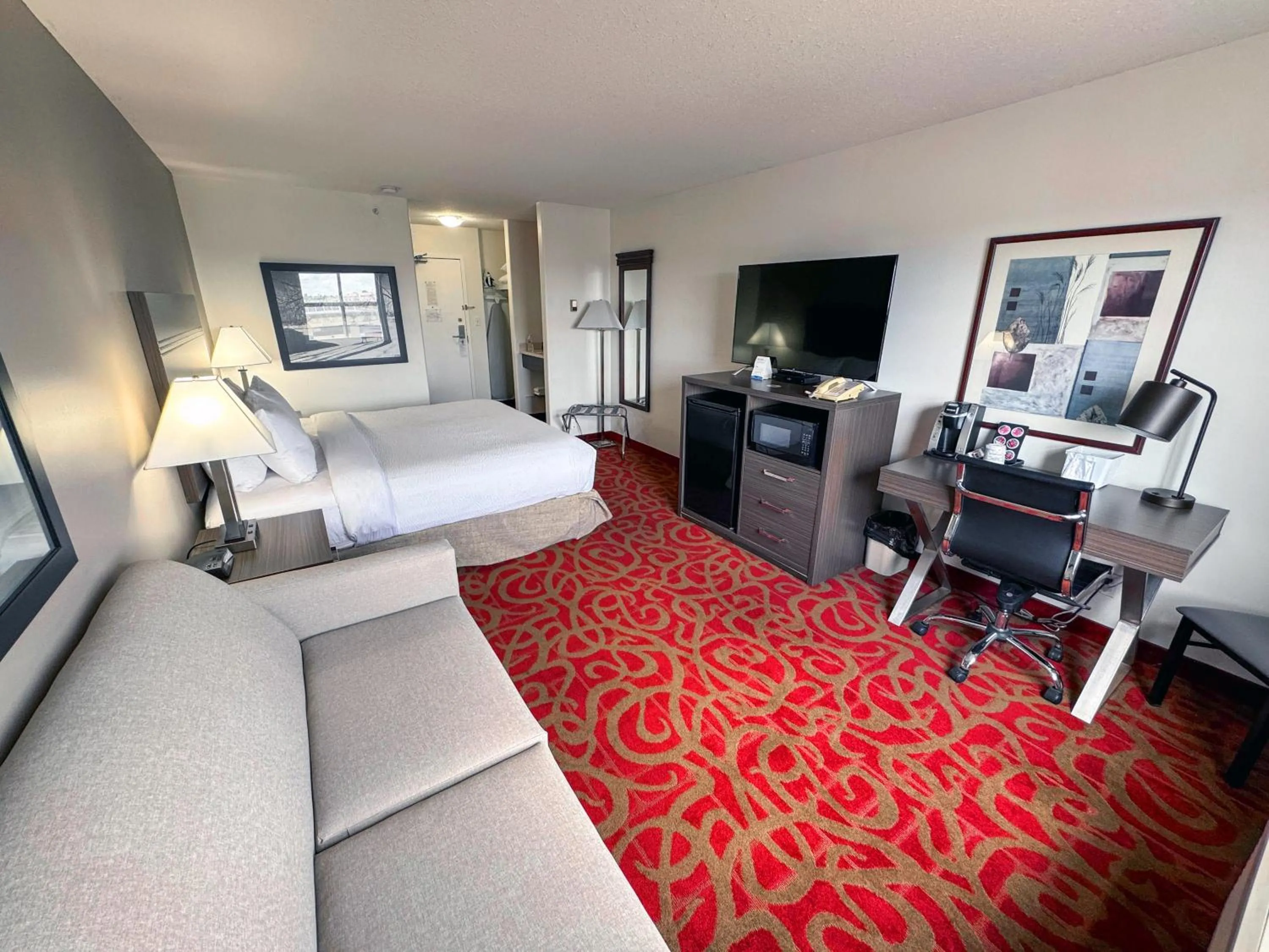 Bed in Ramada by Wyndham Sherwood Park