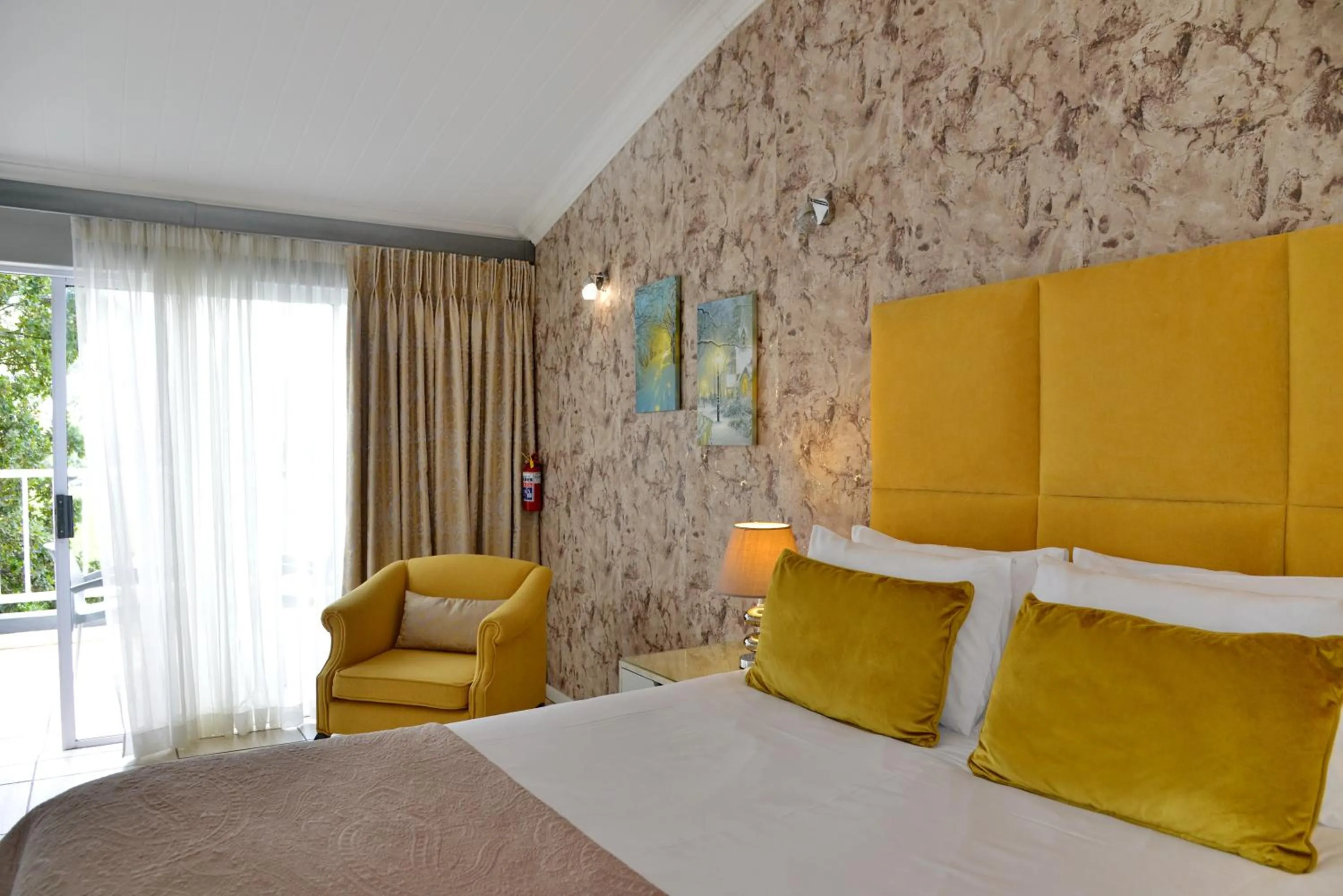 Bedroom, Bed in The Shore House