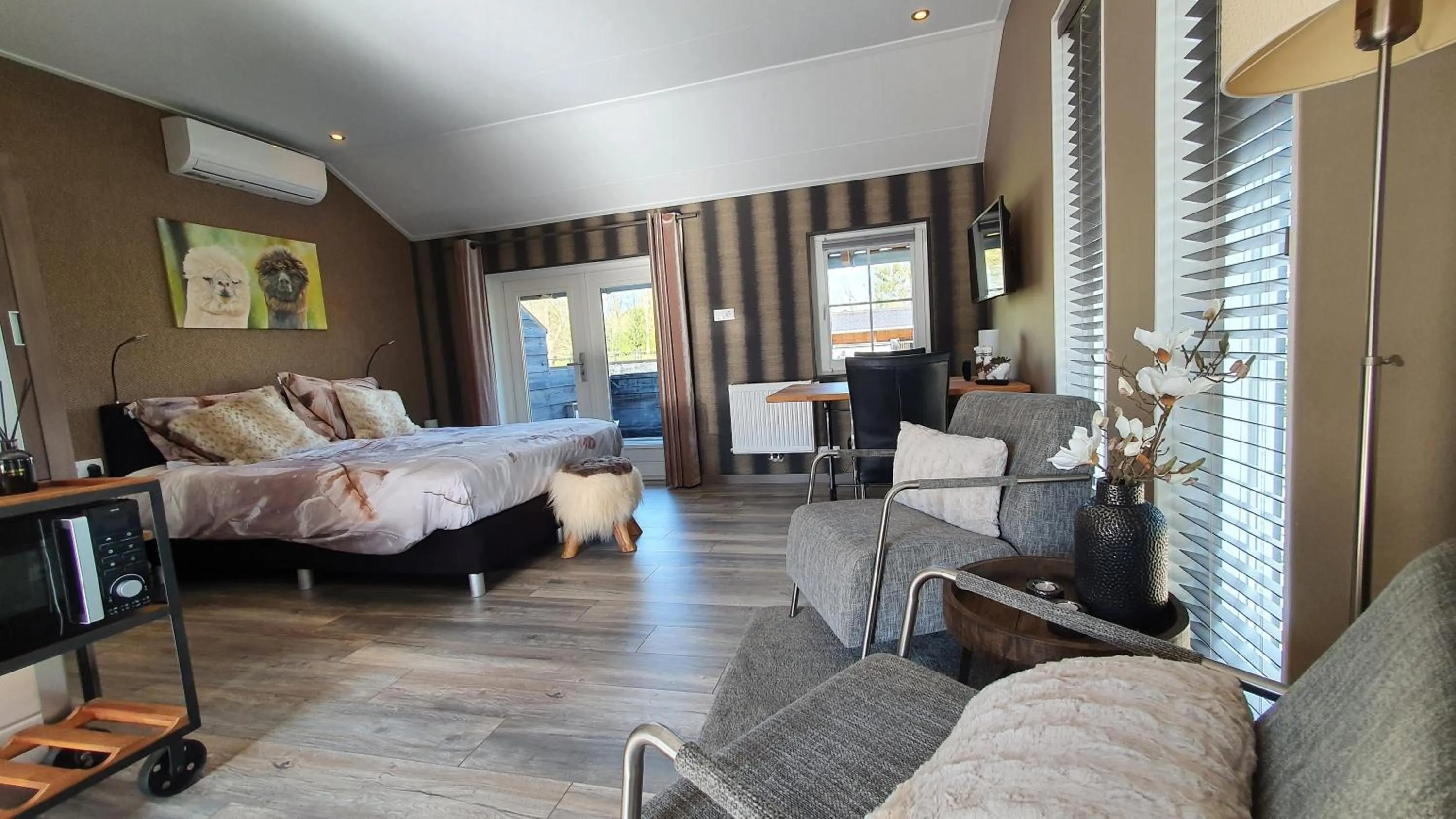 Bed in B&B Hertenhoef, Fluitenberg (Hoogeveen)