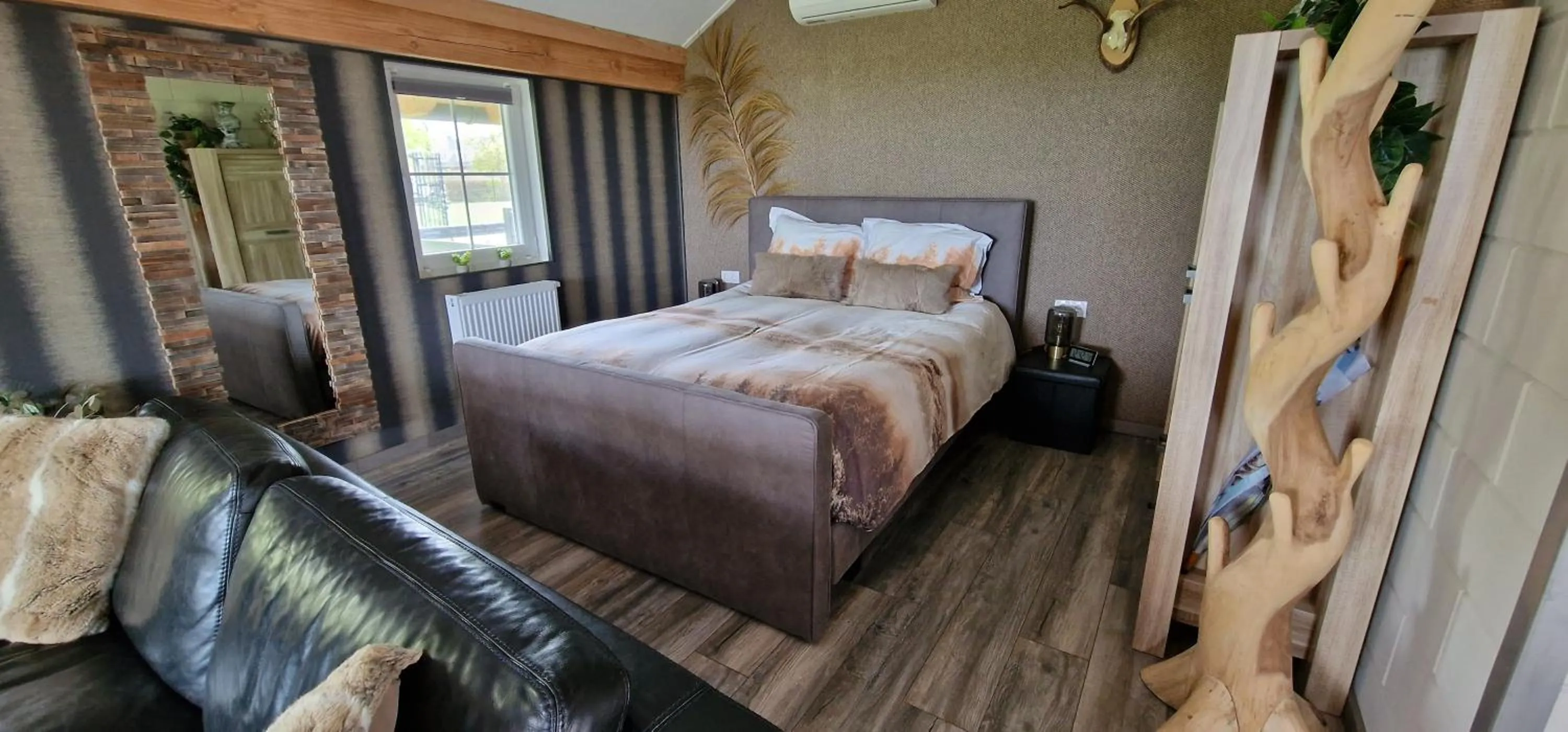 Property building, Bed in B&B Hertenhoef, Fluitenberg (Hoogeveen)