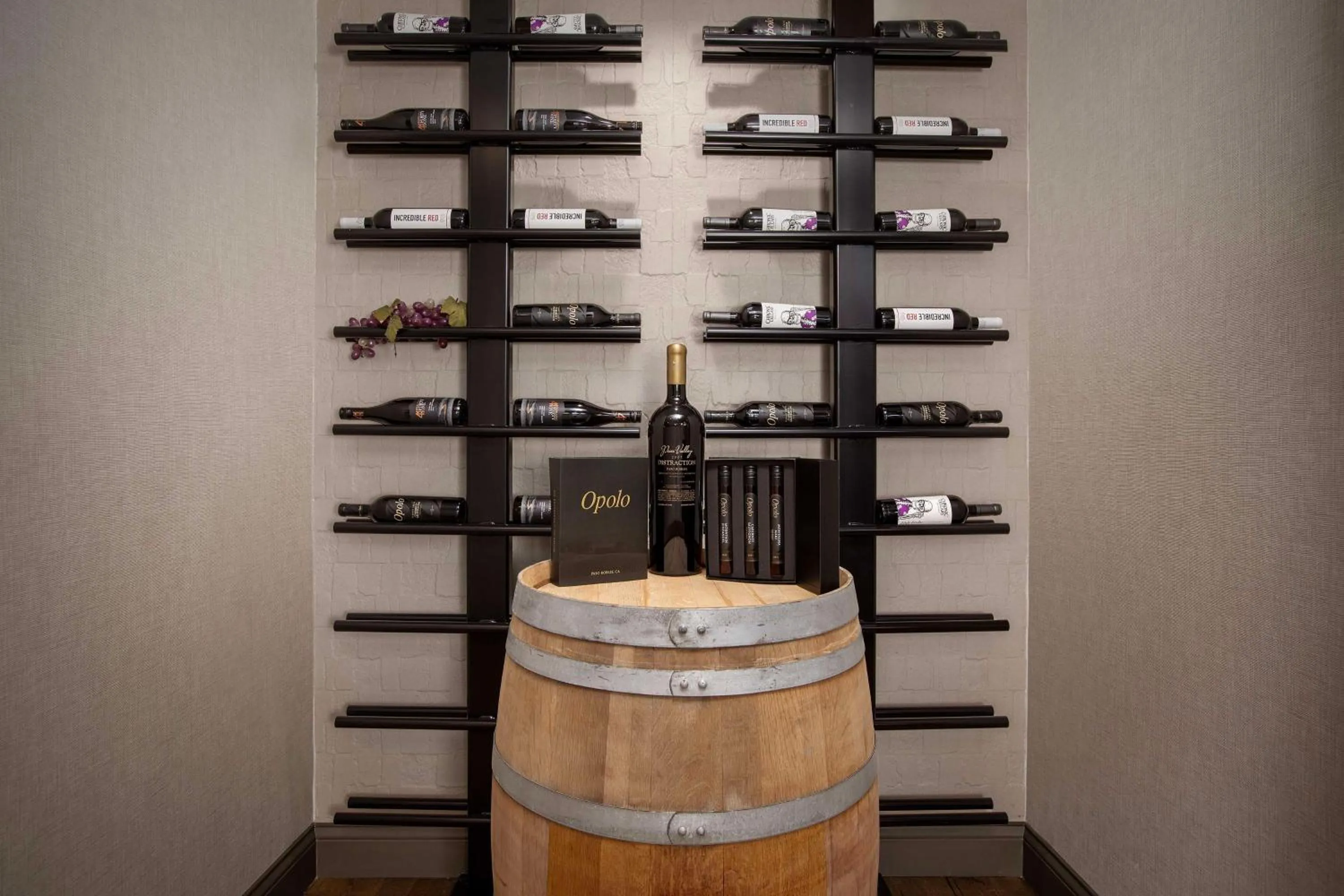 Dining area in Hampton Inn & Suites Paso Robles