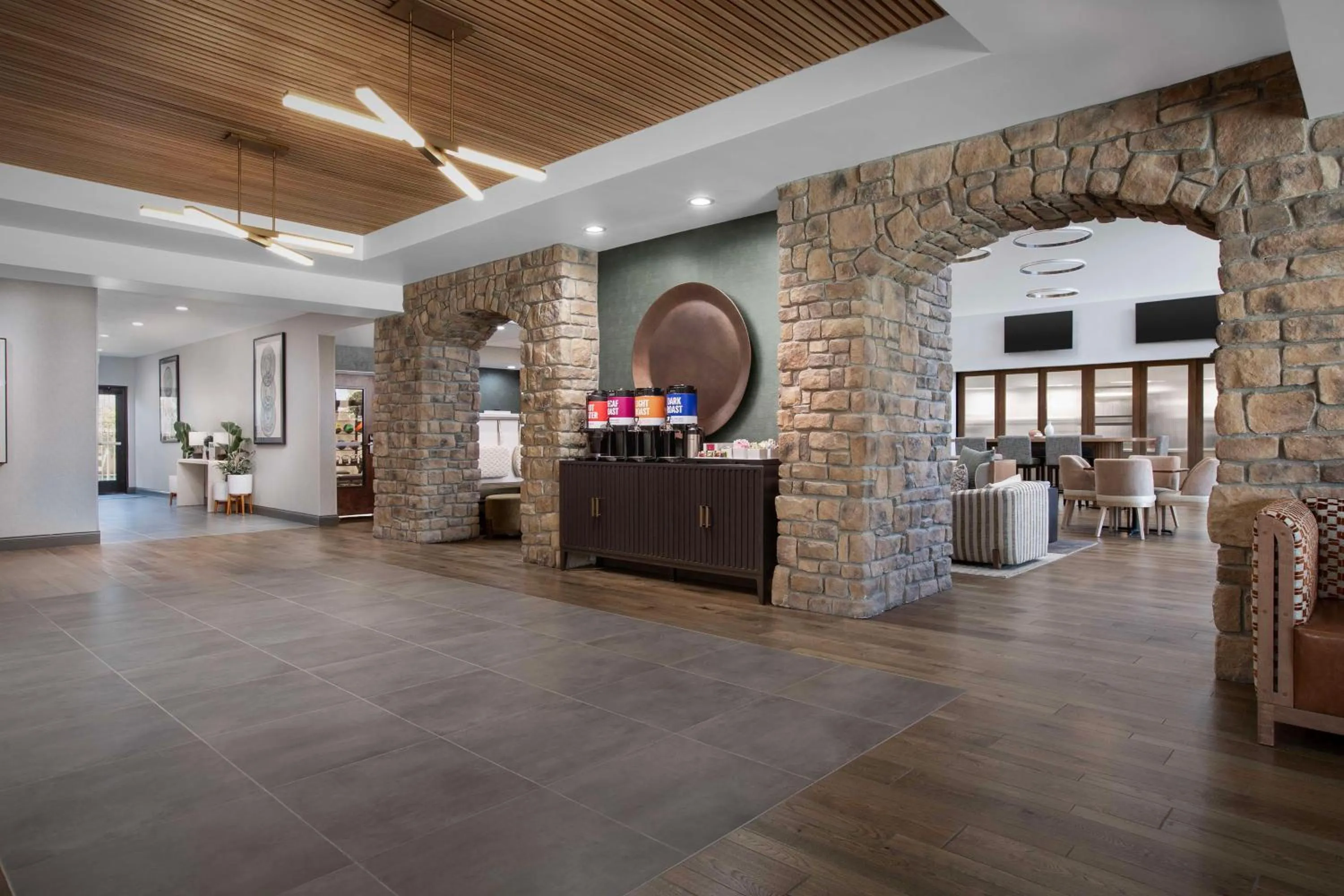 Lobby or reception in Hampton Inn & Suites Paso Robles