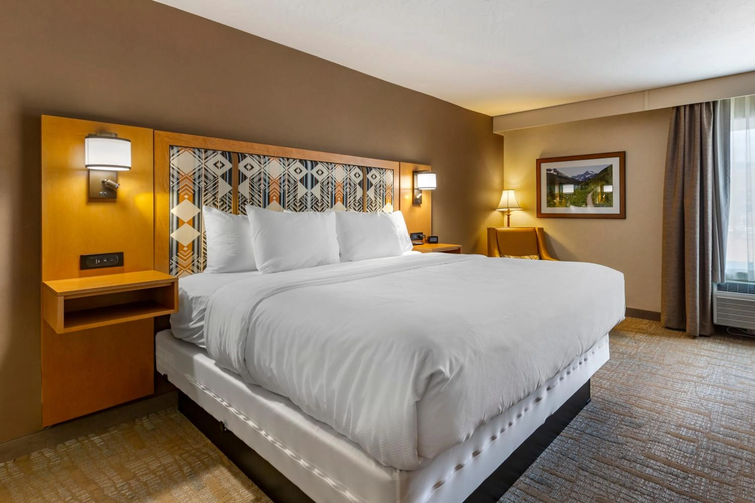 Bed in Comfort Inn Missoula North Shopping District