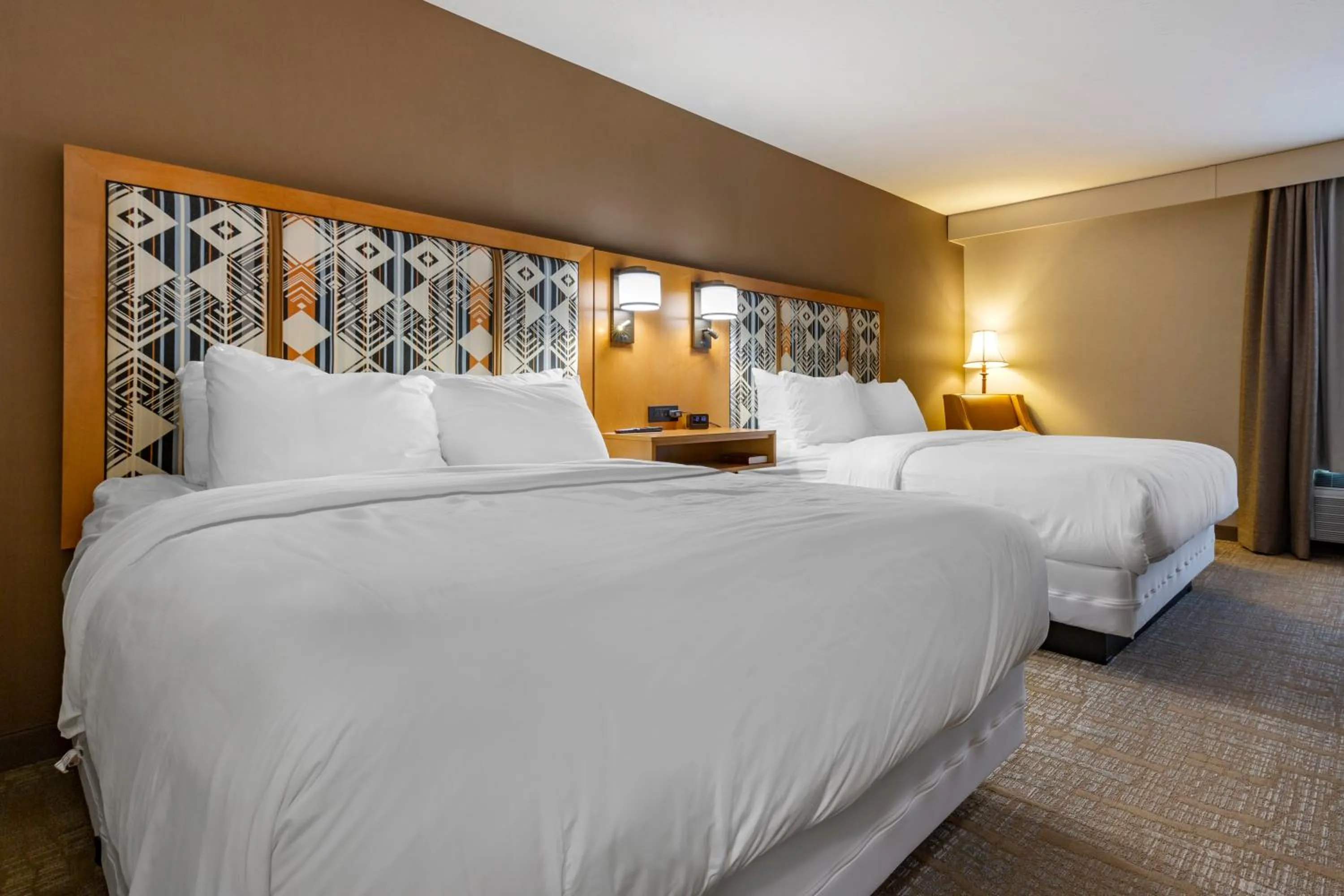 Bed in Comfort Inn Missoula North Shopping District