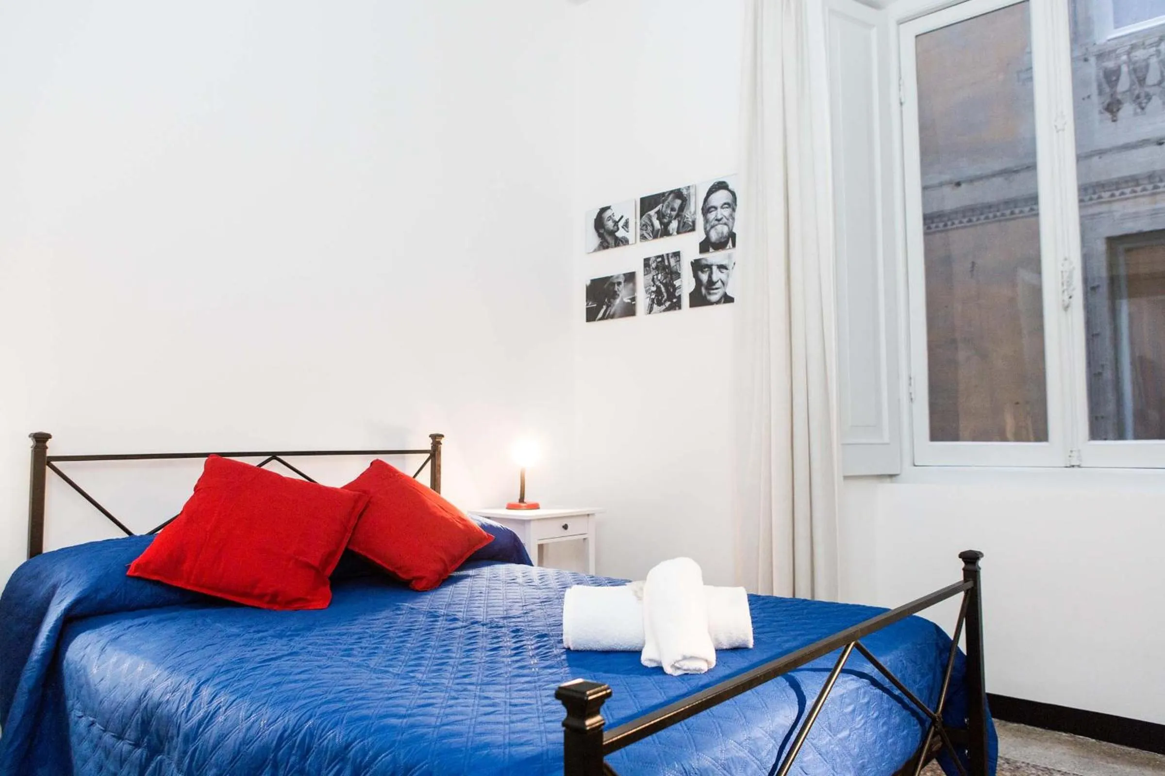 Bed in Leone X Genova Affittacamere