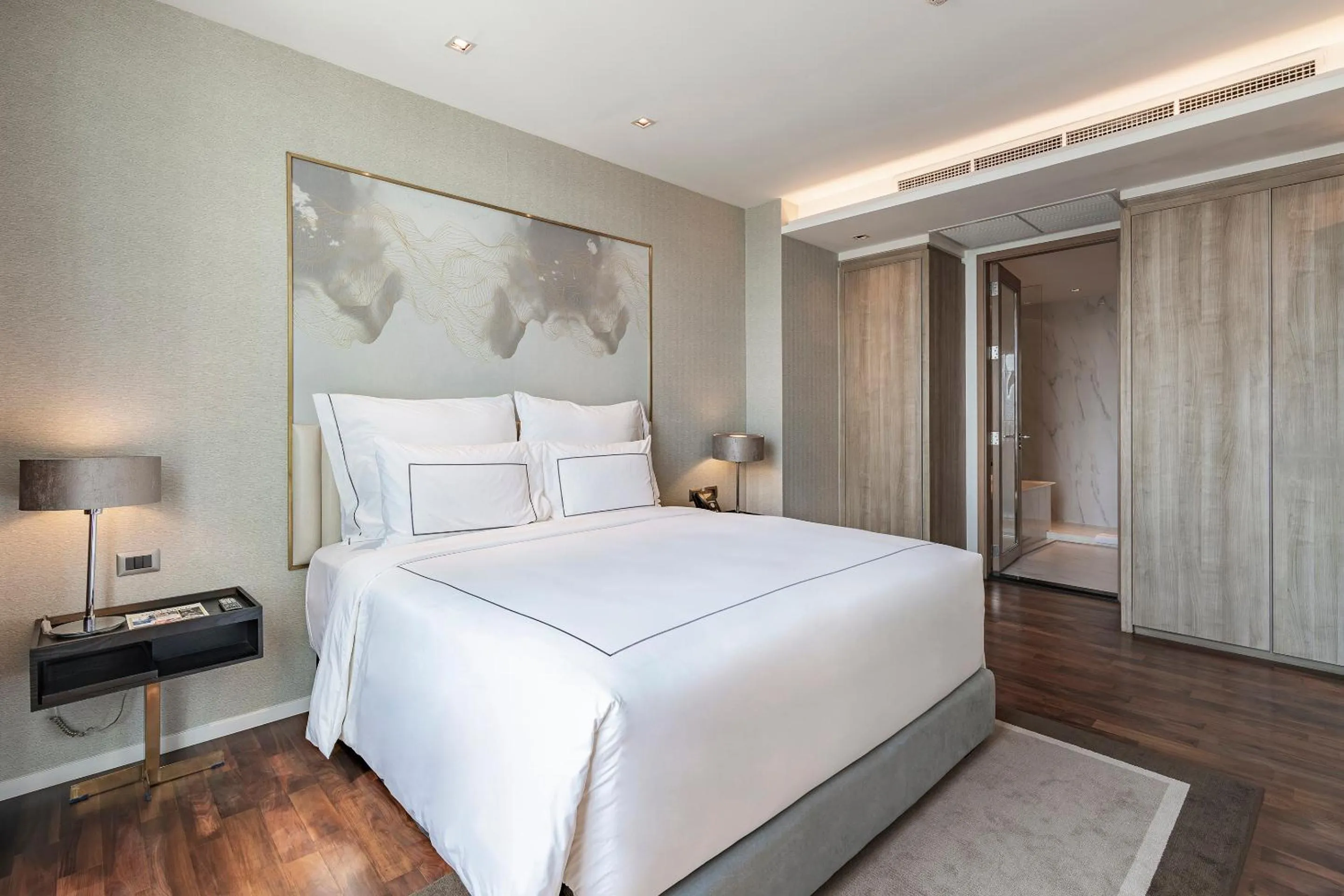 Bed in MUU Bangkok, Small Luxury Hotels of the World