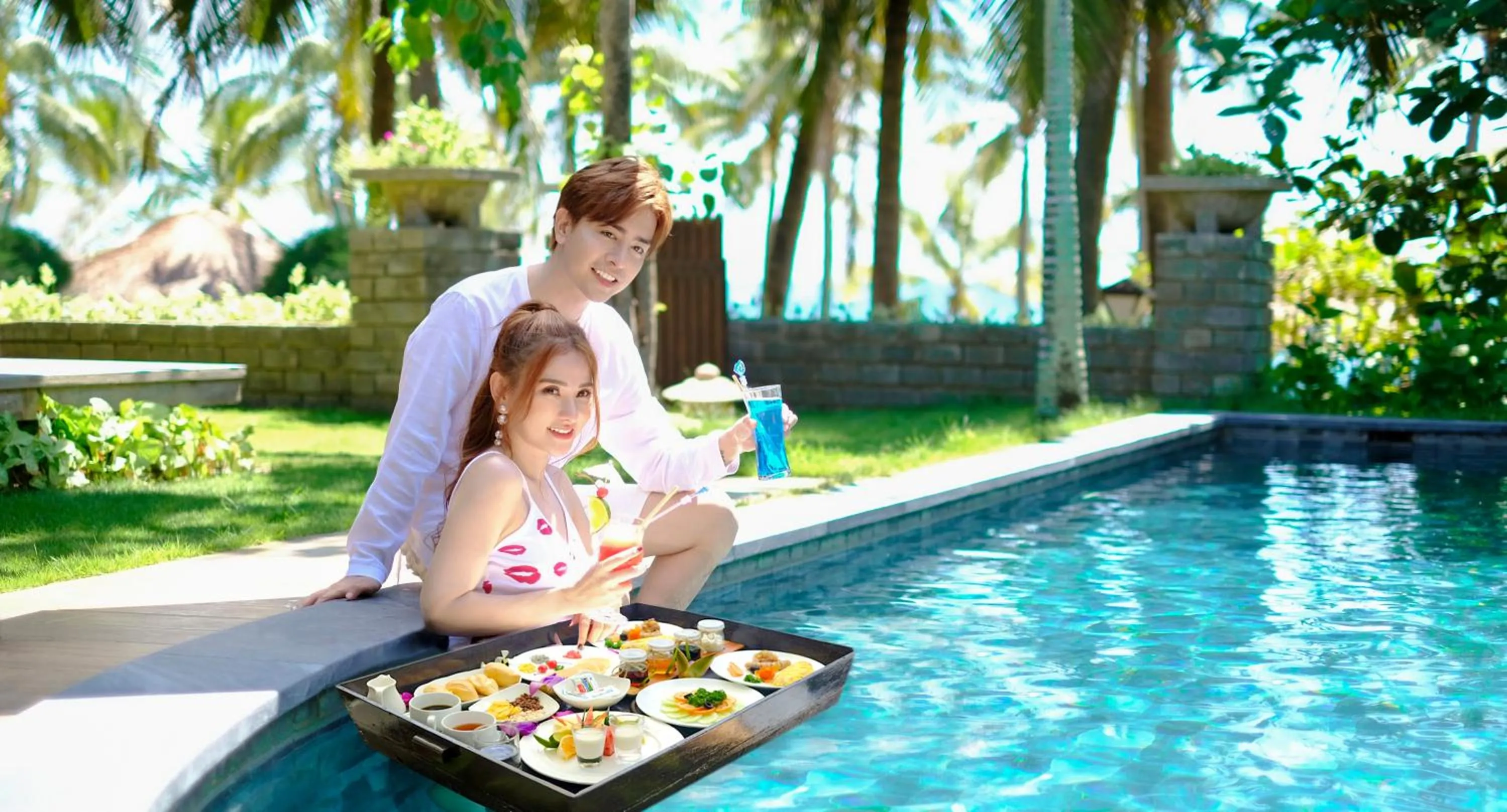 People in Sun Spa Resort & Villa