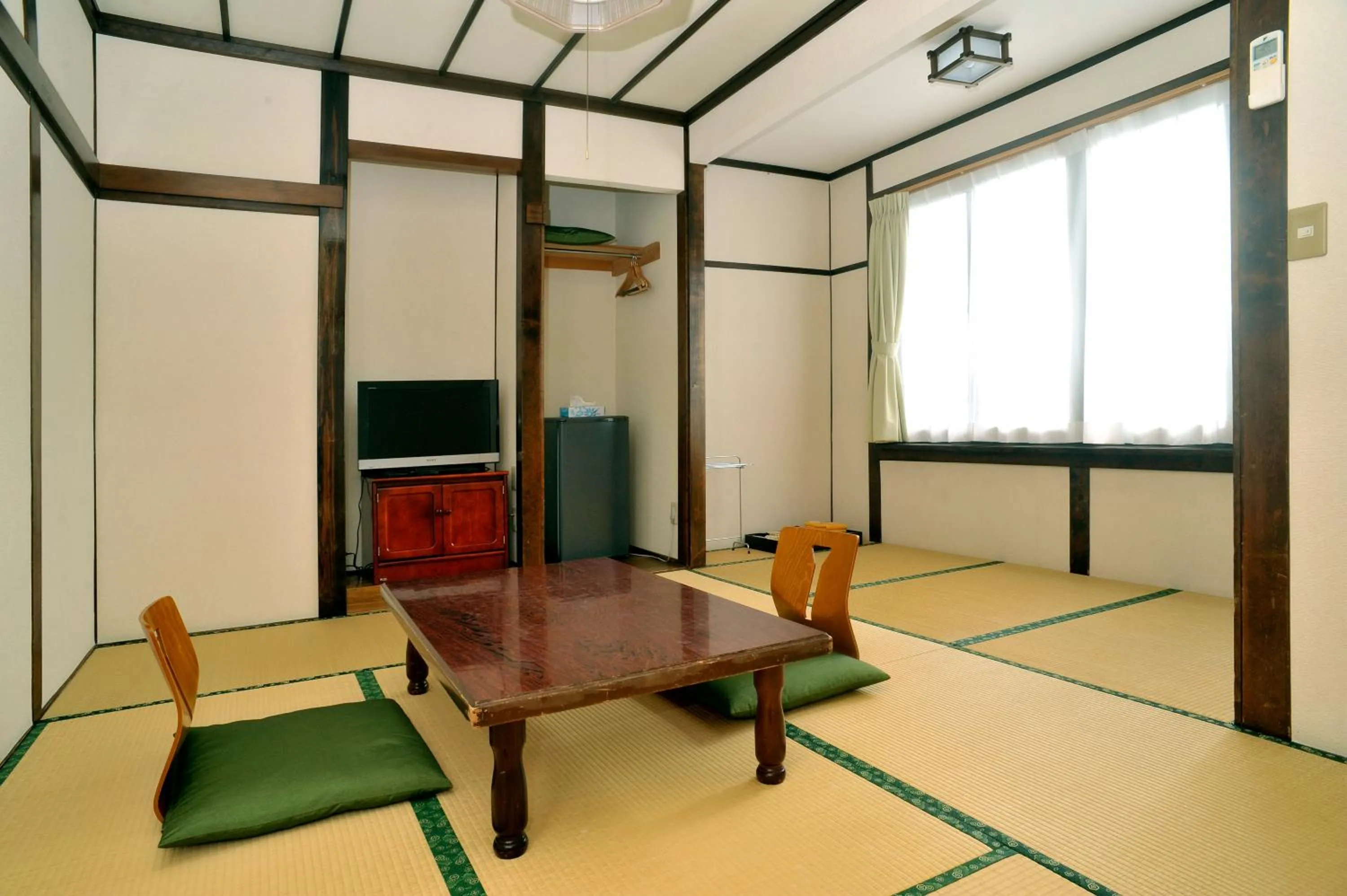 Photo of the whole room in Ryokan Seifuso