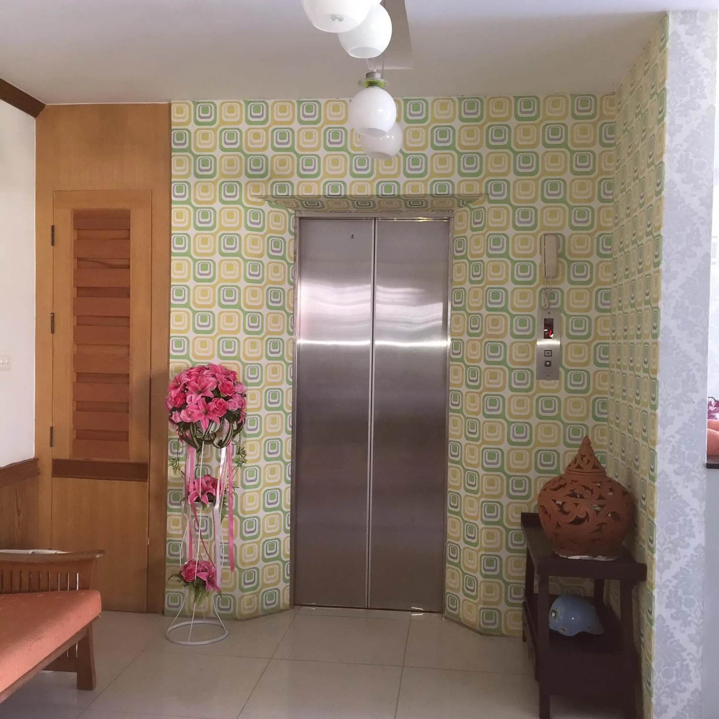 Lobby or reception in Green Harbor Hotel & Service Apartment