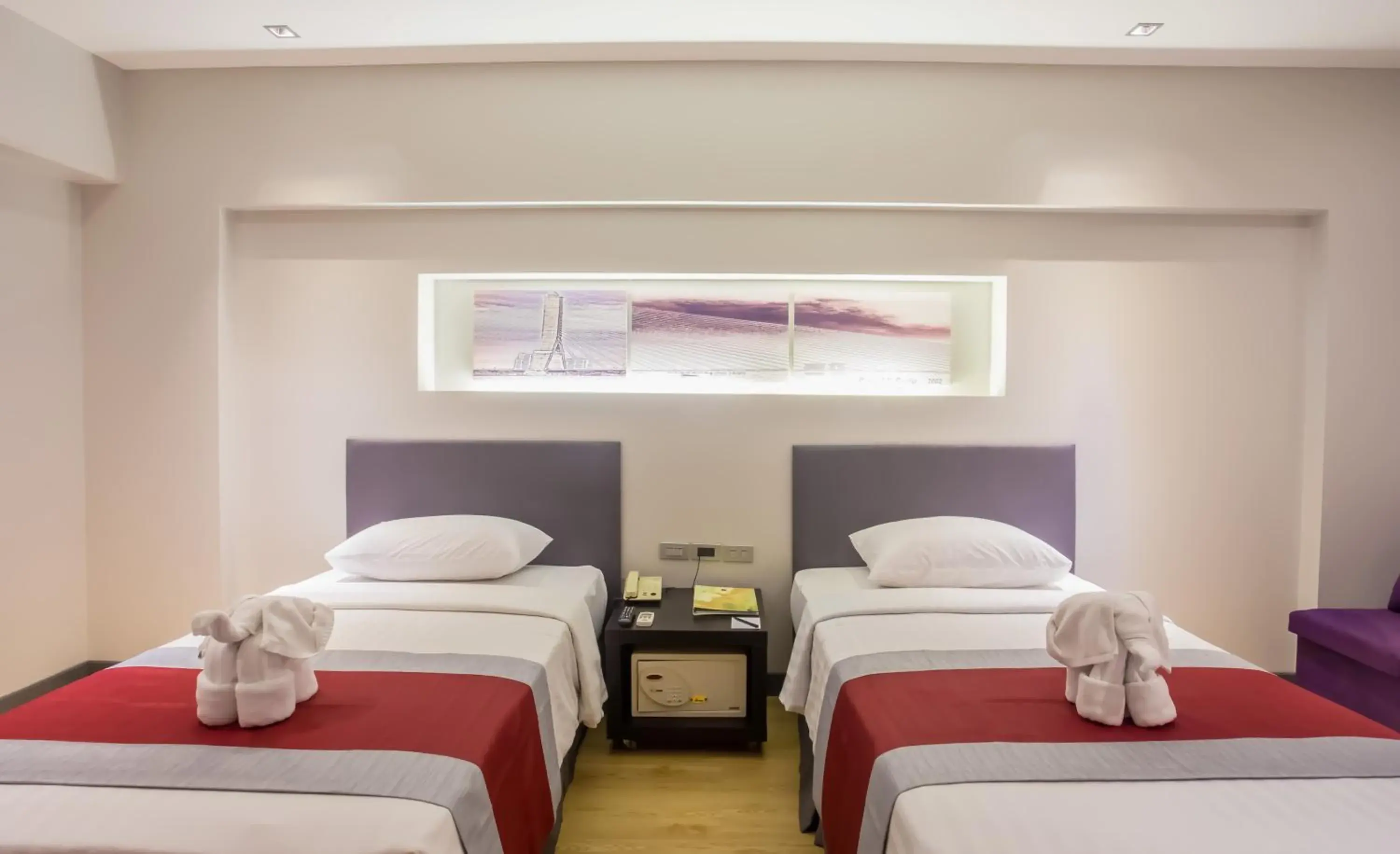 Superior Classic Twin Room in Nouvo City Hotel Superior Classic Twin Room in Nouvo City Hotel