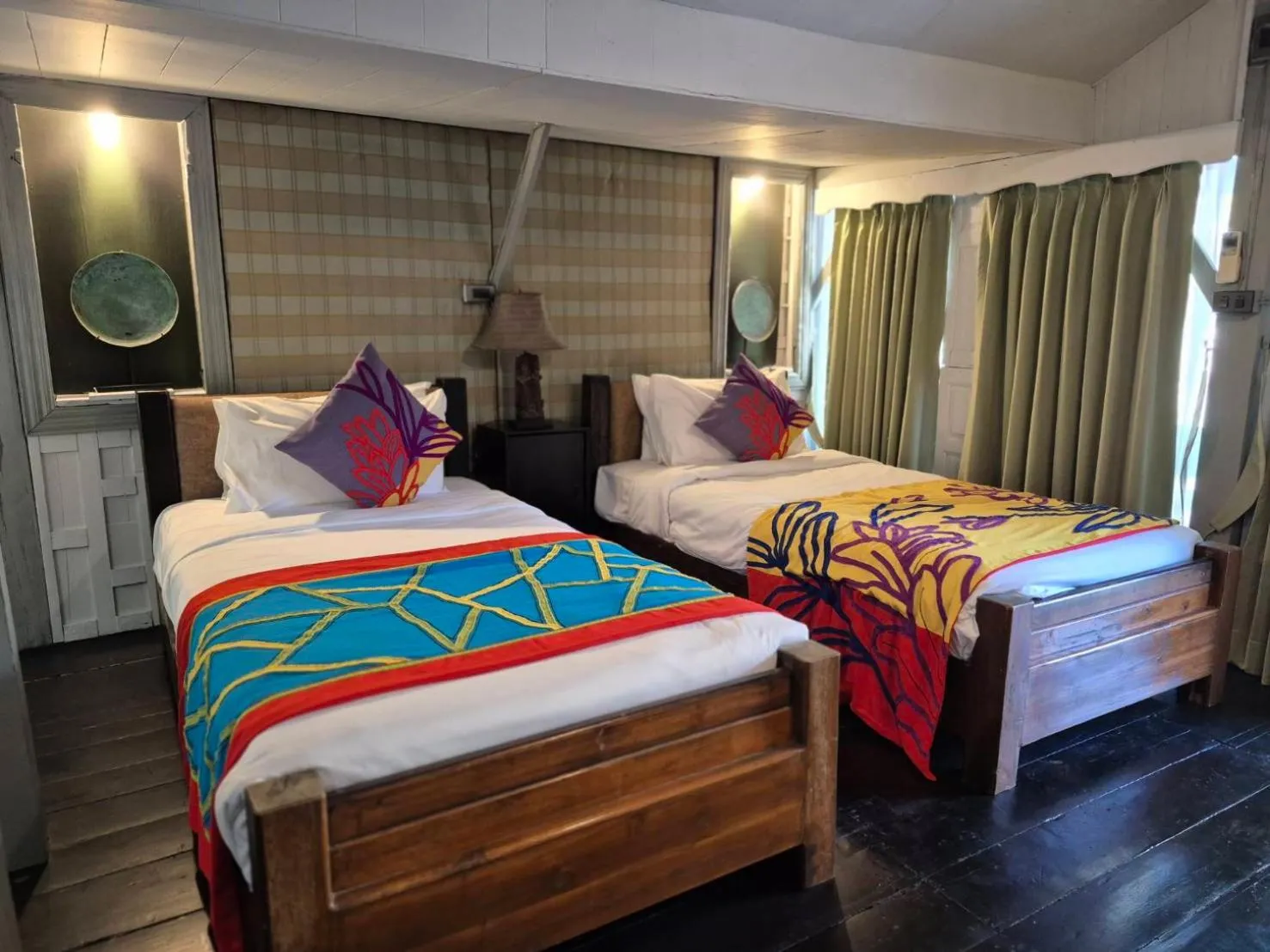 Bed in Zantiis Ndol Villas