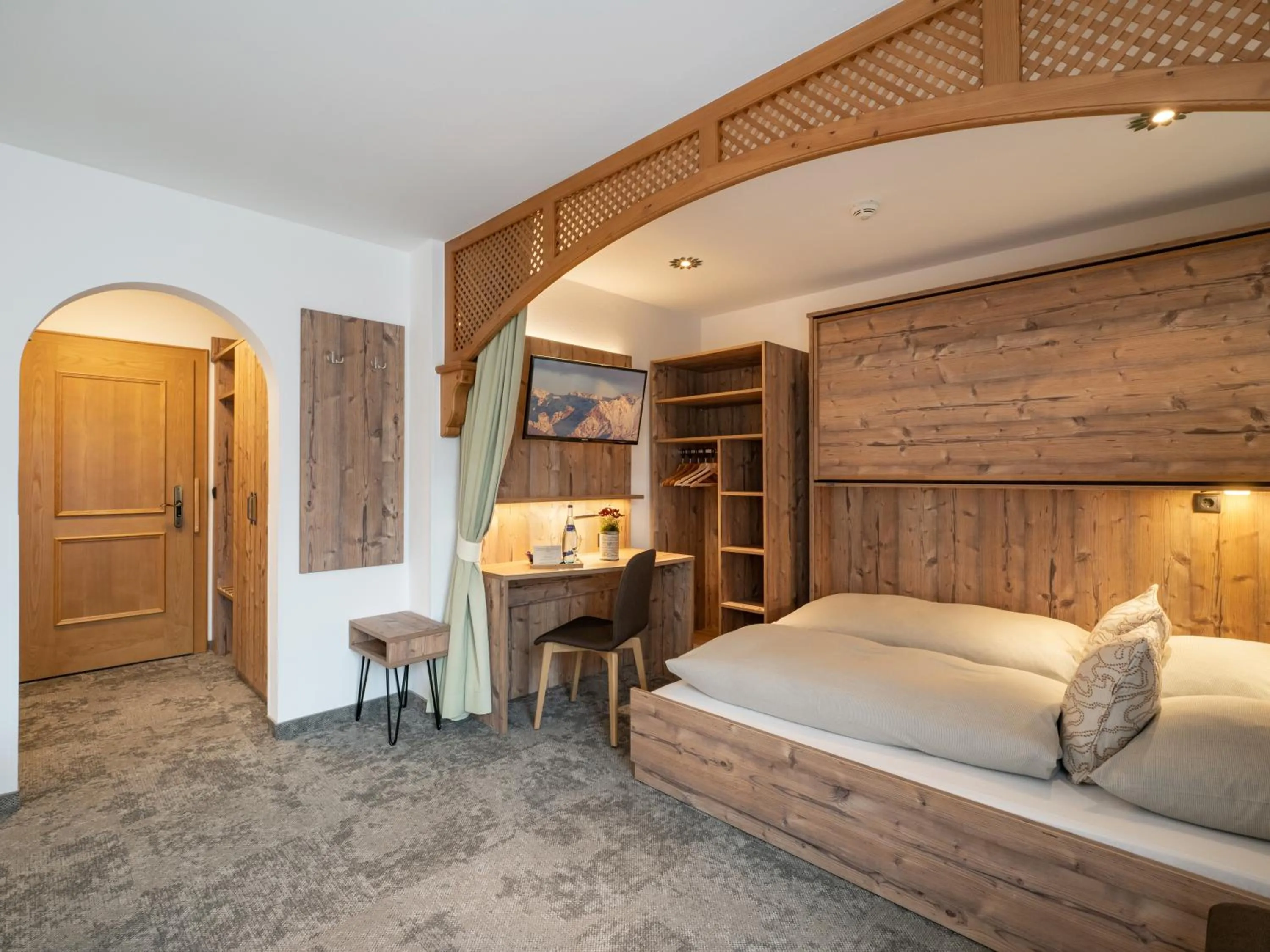 Photo of the whole room, Bed in Hotel Garni Ferienhof