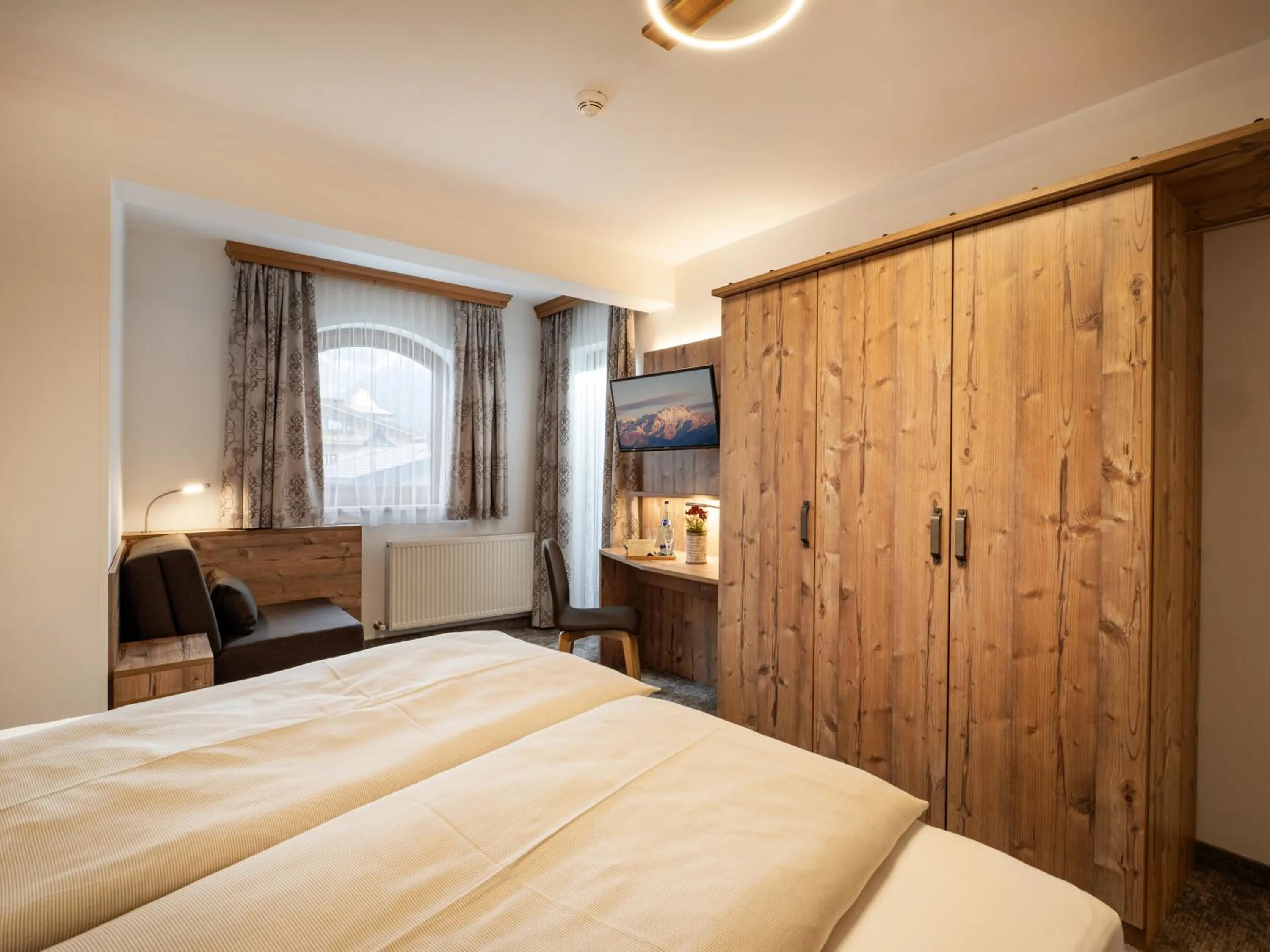 Photo of the whole room, Bed in Hotel Garni Ferienhof