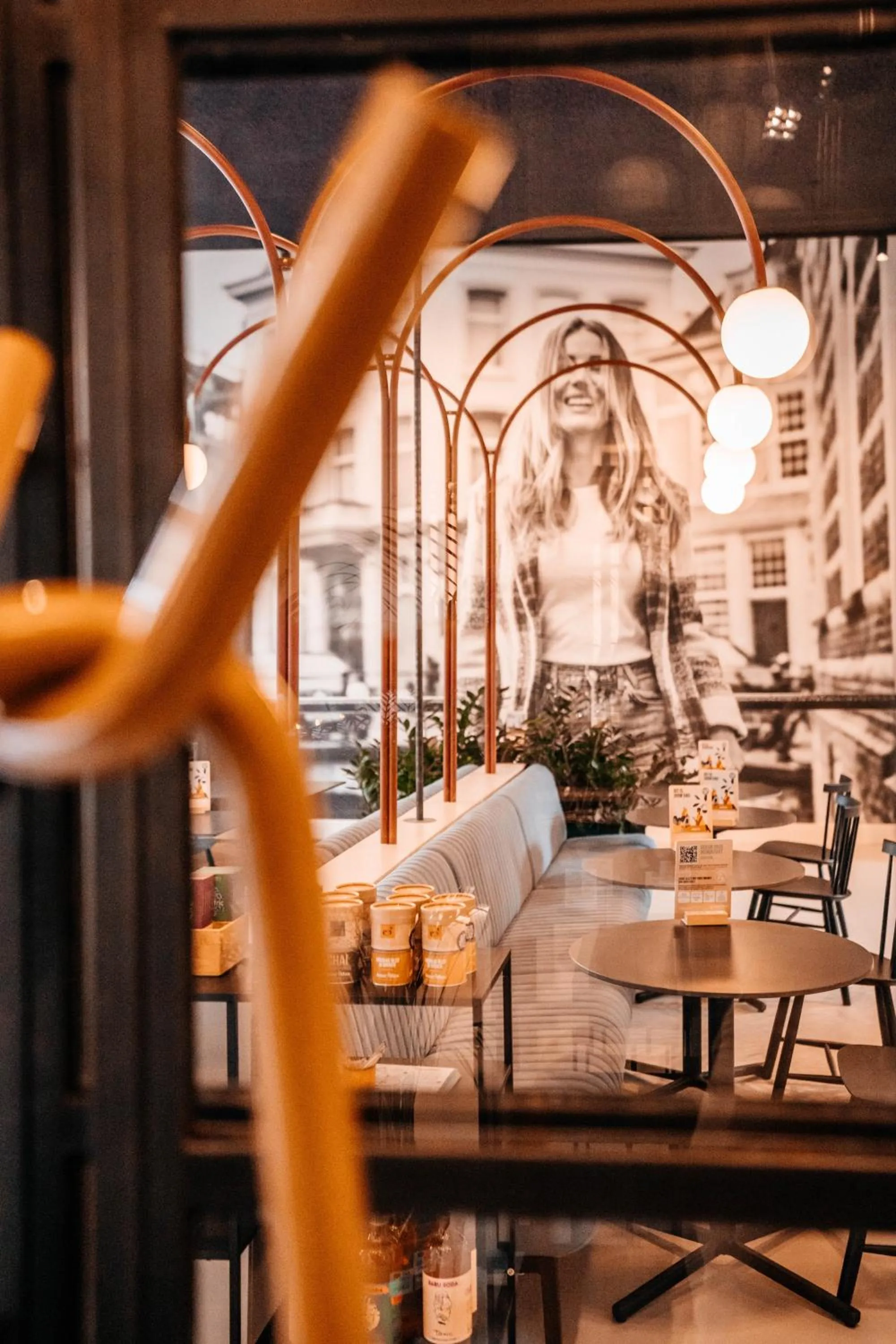 Restaurant/places to eat in Hotel Simple