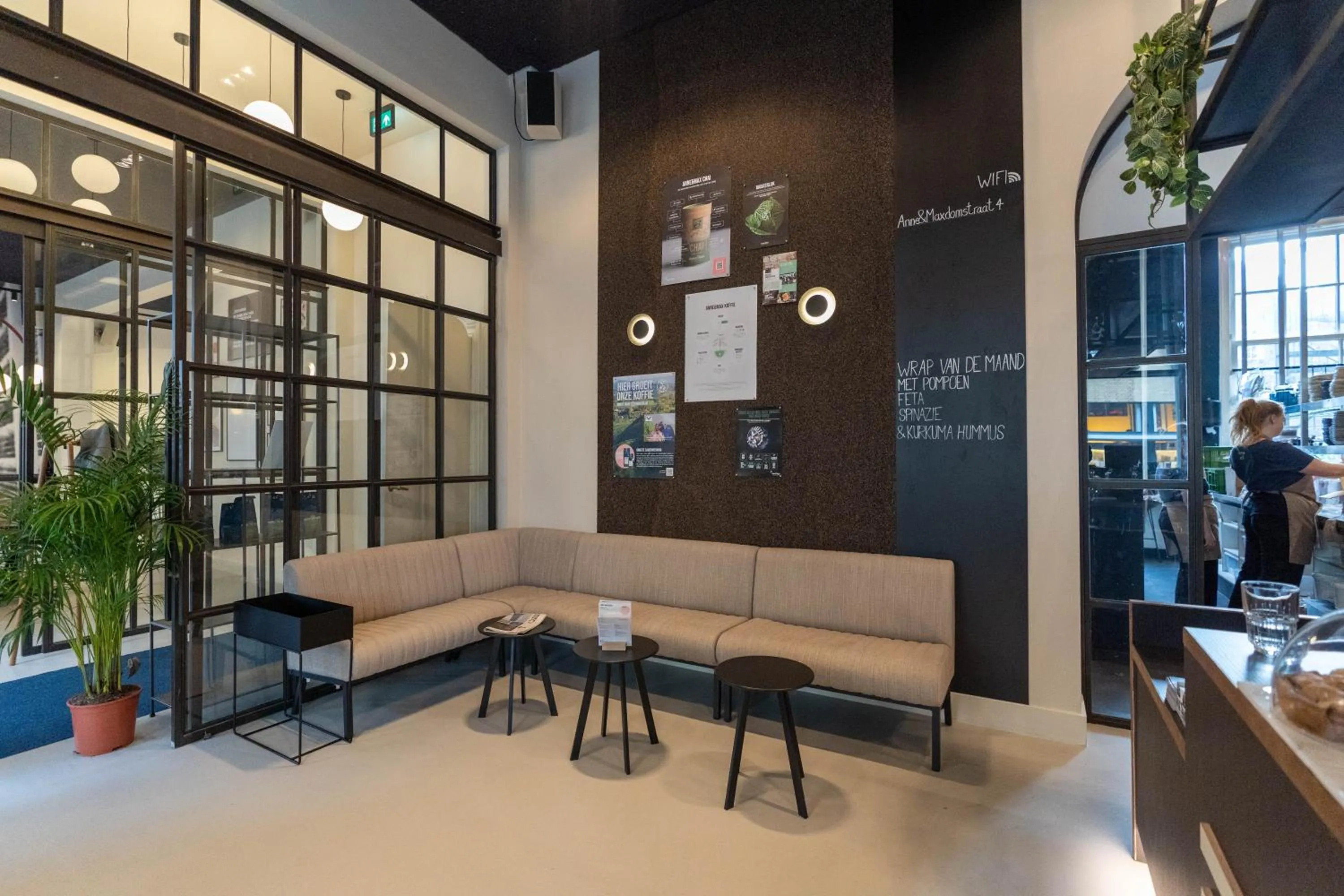 Seating area in Hotel Simple