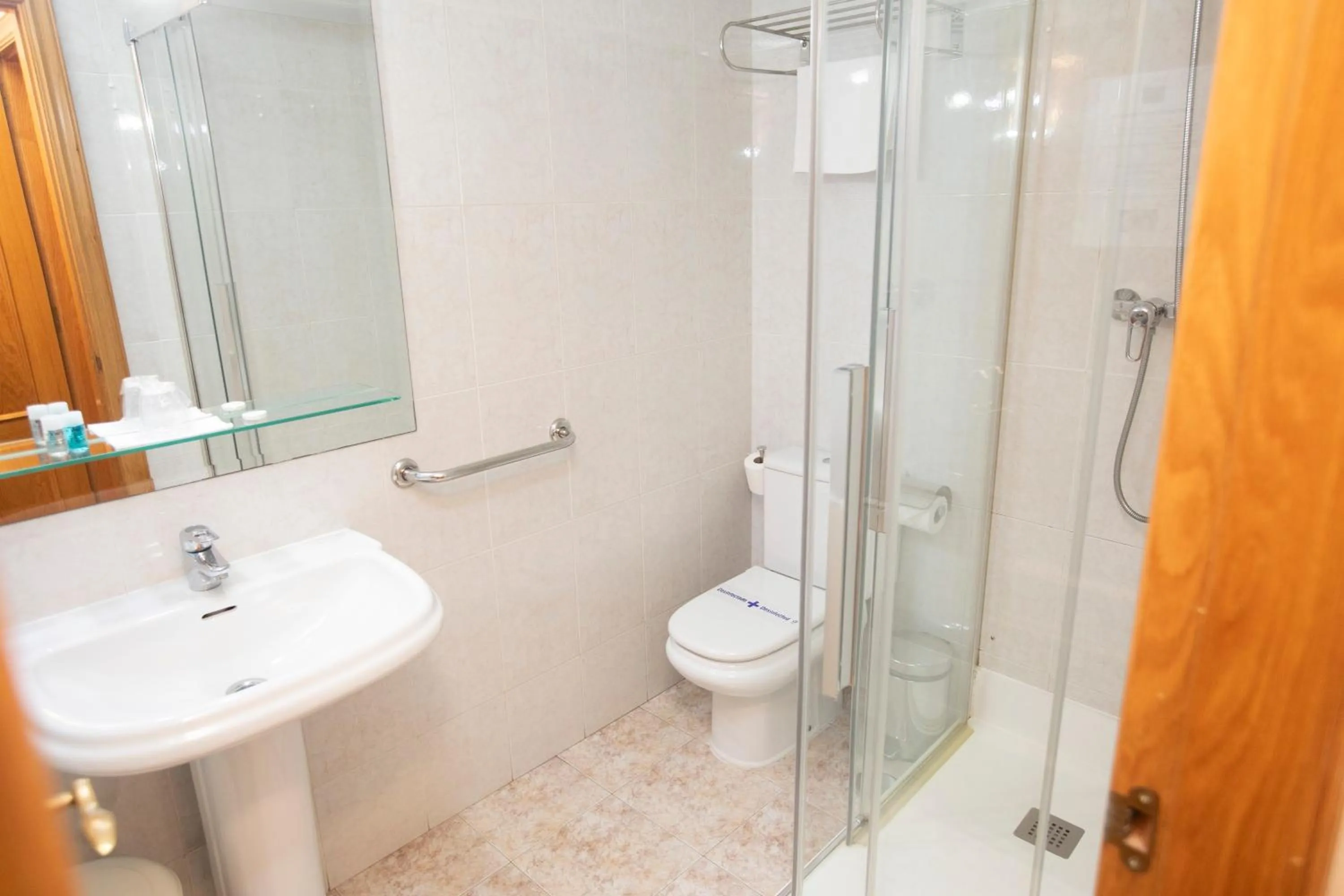 Bathroom in Hotel PAYRO