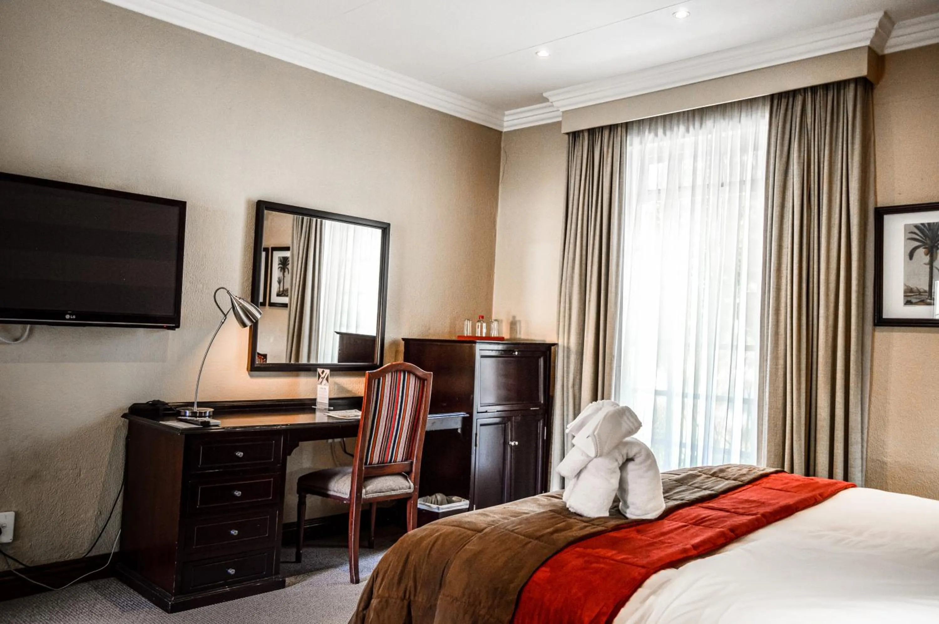 Bed in Indaba Hotel, Spa & Conference Center